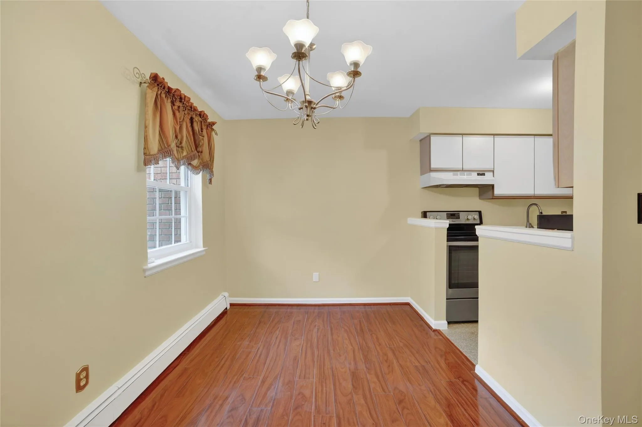 Dining Area Dining Area
