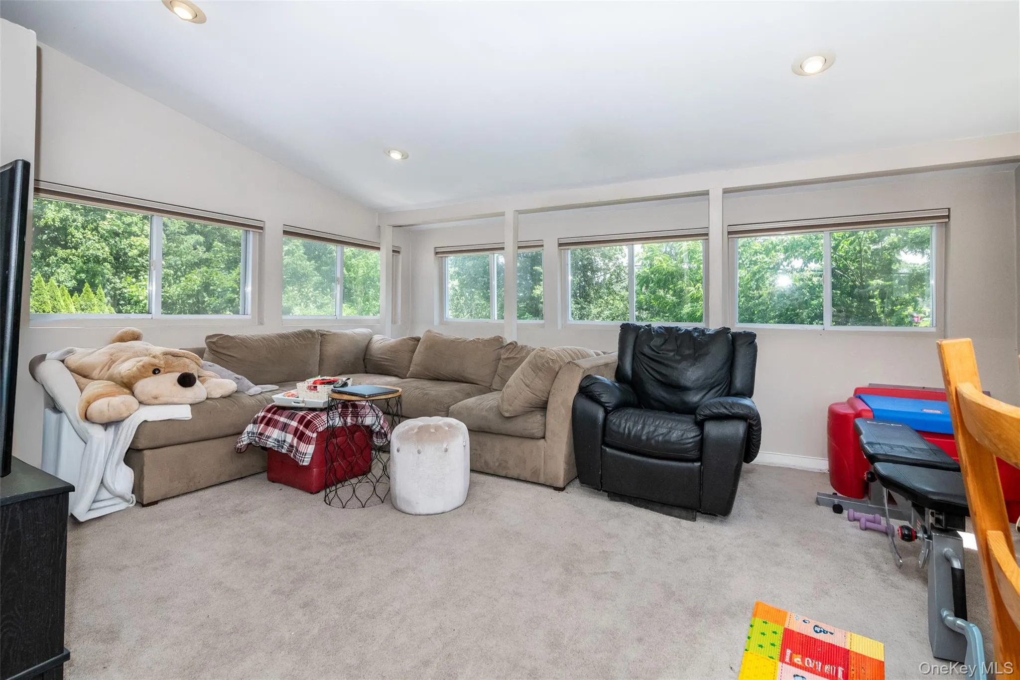 9 Primrose Avenue, Greenburgh, NY, 3 Bedrooms Bedrooms, 5 Rooms Rooms,3 BathroomsBathrooms,Residential,For Rent,Primrose,0,971959 9 Primrose Avenue, Greenburgh, NY, 3 Bedrooms Bedrooms, 5 Rooms Rooms,3 BathroomsBathrooms,Residential,For Rent,Primrose,0,971959