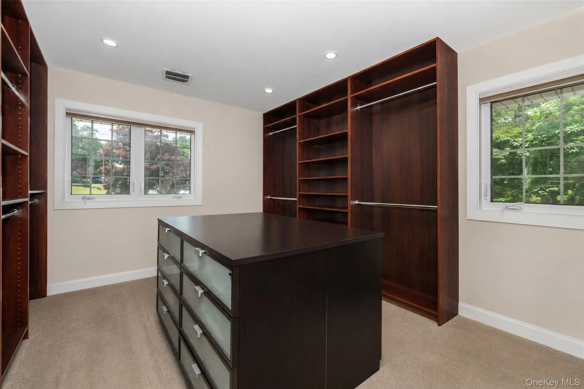 9 Primrose Avenue, Greenburgh, NY, 3 Bedrooms Bedrooms, 5 Rooms Rooms,3 BathroomsBathrooms,Residential,For Rent,Primrose,0,971959 9 Primrose Avenue, Greenburgh, NY, 3 Bedrooms Bedrooms, 5 Rooms Rooms,3 BathroomsBathrooms,Residential,For Rent,Primrose,0,971959