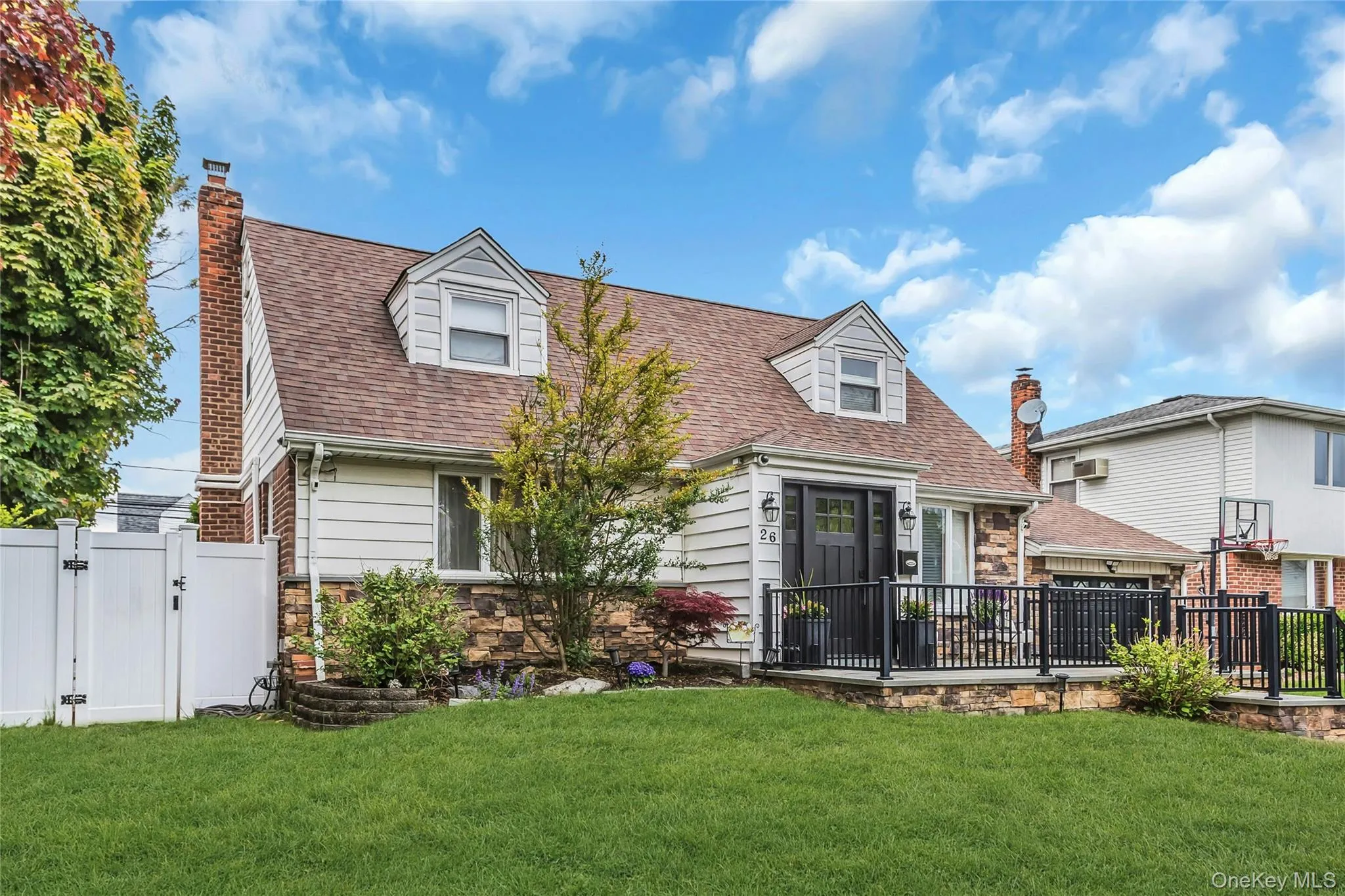 26 Herbert Drive, North Hempstead, NY, 3 Bedrooms Bedrooms, 8 Rooms Rooms,2 BathroomsBathrooms,Residential,For Rent,Herbert,0,972004 26 Herbert Drive, North Hempstead, NY, 3 Bedrooms Bedrooms, 8 Rooms Rooms,2 BathroomsBathrooms,Residential,For Rent,Herbert,0,972004