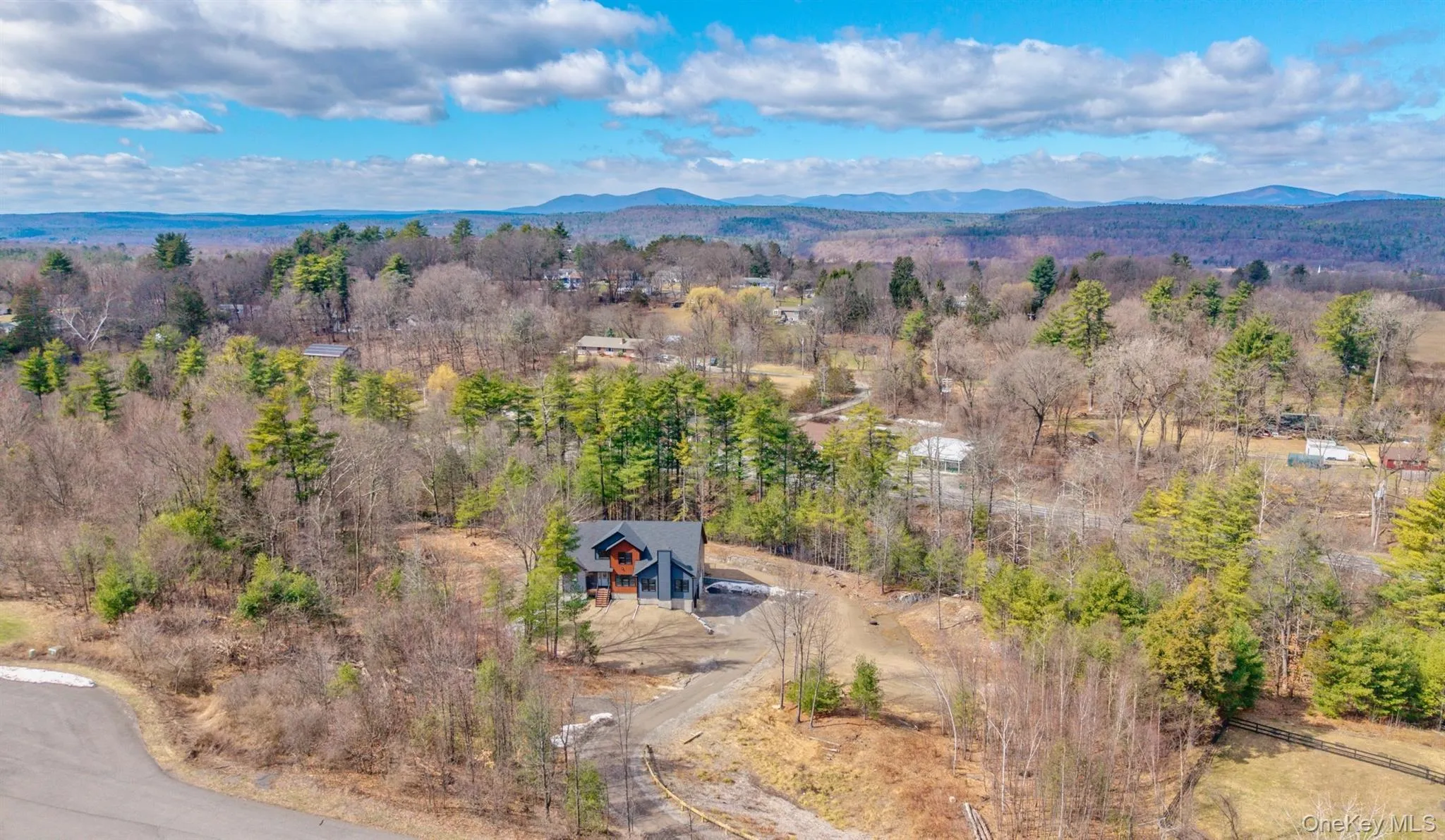 32 Pro Court, Hurley, NY, 4 Bedrooms Bedrooms, 14 Rooms Rooms,3 BathroomsBathrooms,Residential Sale,For Rent,Pro,0,972014 32 Pro Court, Hurley, NY, 4 Bedrooms Bedrooms, 14 Rooms Rooms,3 BathroomsBathrooms,Residential Sale,For Rent,Pro,0,972014