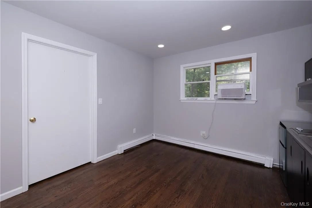 142 Sunnyside Lane, Greenburgh, NY, 2 Rooms Rooms,1 BathroomBathrooms,Residential Lease,For Rent,Sunnyside,0,972046 142 Sunnyside Lane, Greenburgh, NY, 2 Rooms Rooms,1 BathroomBathrooms,Residential Lease,For Rent,Sunnyside,0,972046