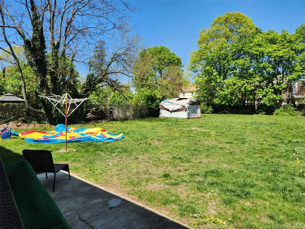 35 Mulford Place, Hempstead, NY, 6 Bedrooms Bedrooms, 11 Rooms Rooms,2 BathroomsBathrooms,Residential Sale,For Rent,Mulford,0,972071 35 Mulford Place, Hempstead, NY, 6 Bedrooms Bedrooms, 11 Rooms Rooms,2 BathroomsBathrooms,Residential Sale,For Rent,Mulford,0,972071