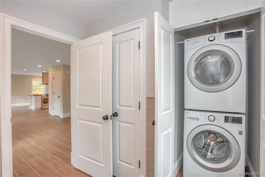 237 Tomahawk Street, Somers, NY, 2 Bedrooms Bedrooms, 5 Rooms Rooms,2 BathroomsBathrooms,Residential Lease,For Rent,Tomahawk,0,972128 237 Tomahawk Street, Somers, NY, 2 Bedrooms Bedrooms, 5 Rooms Rooms,2 BathroomsBathrooms,Residential Lease,For Rent,Tomahawk,0,972128