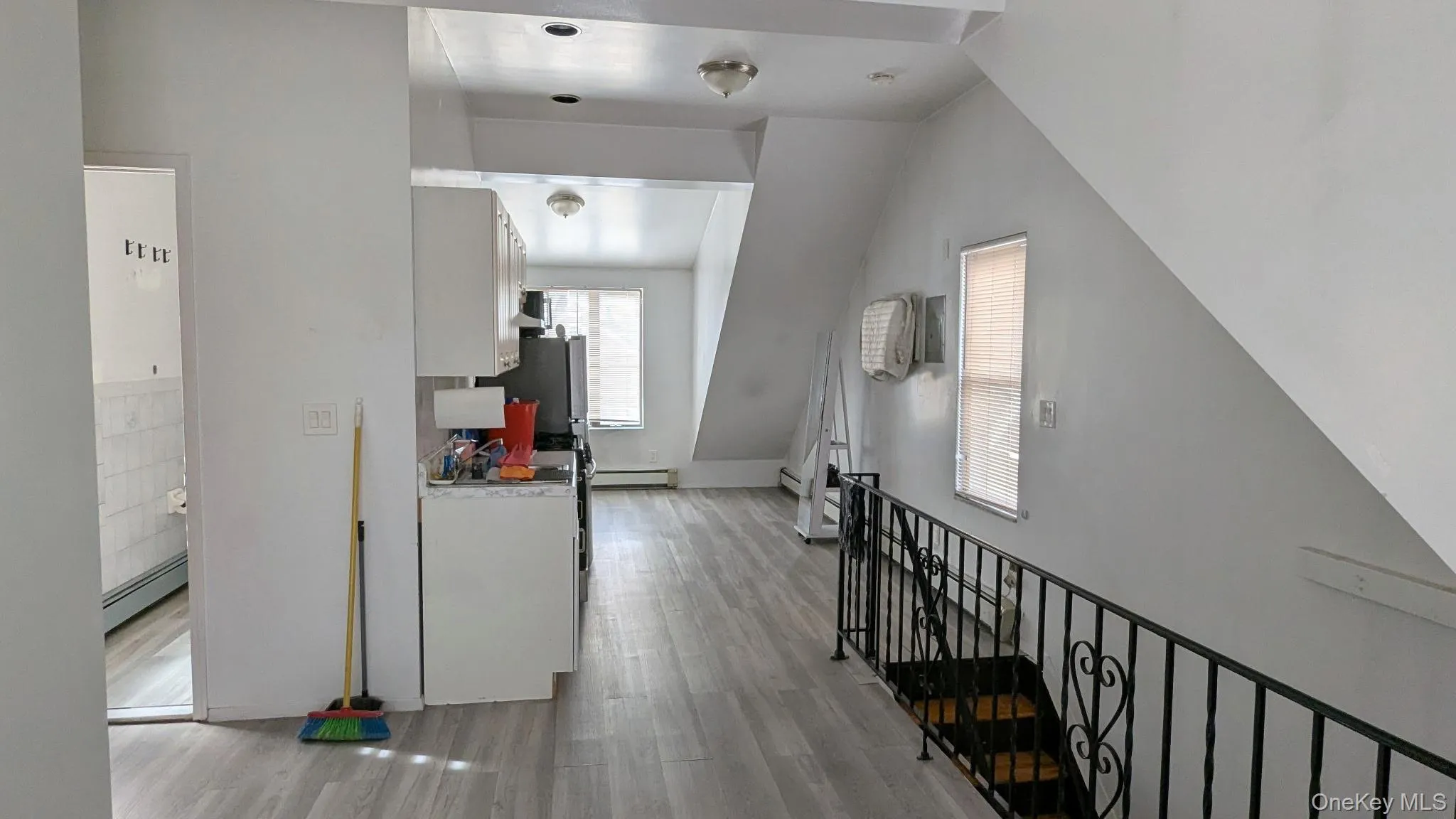 21-46 73rd Street, New York, NY, 2 Rooms Rooms,1 BathroomBathrooms,Residential Lease,For Rent,73rd,0,972148 21-46 73rd Street, New York, NY, 2 Rooms Rooms,1 BathroomBathrooms,Residential Lease,For Rent,73rd,0,972148