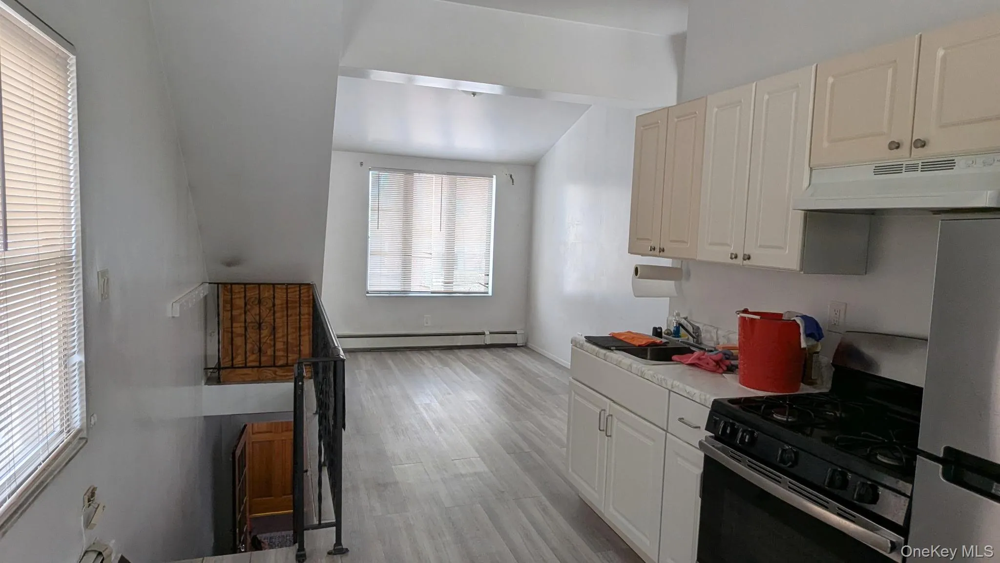 21-46 73rd Street, New York, NY, 2 Rooms Rooms,1 BathroomBathrooms,Residential Lease,For Rent,73rd,0,972148 21-46 73rd Street, New York, NY, 2 Rooms Rooms,1 BathroomBathrooms,Residential Lease,For Rent,73rd,0,972148