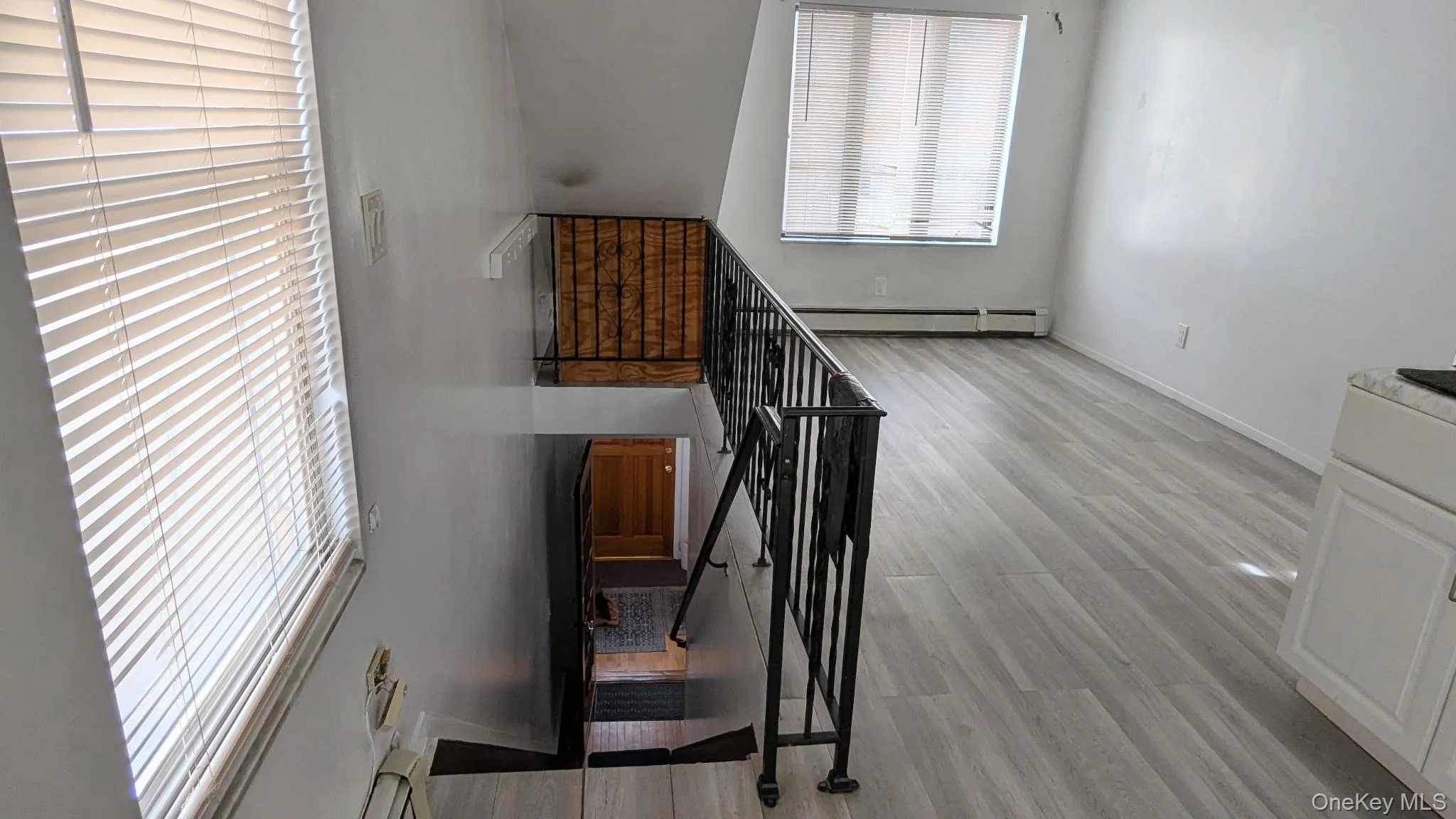 21-46 73rd Street, New York, NY, 2 Rooms Rooms,1 BathroomBathrooms,Residential Lease,For Rent,73rd,0,972148 21-46 73rd Street, New York, NY, 2 Rooms Rooms,1 BathroomBathrooms,Residential Lease,For Rent,73rd,0,972148