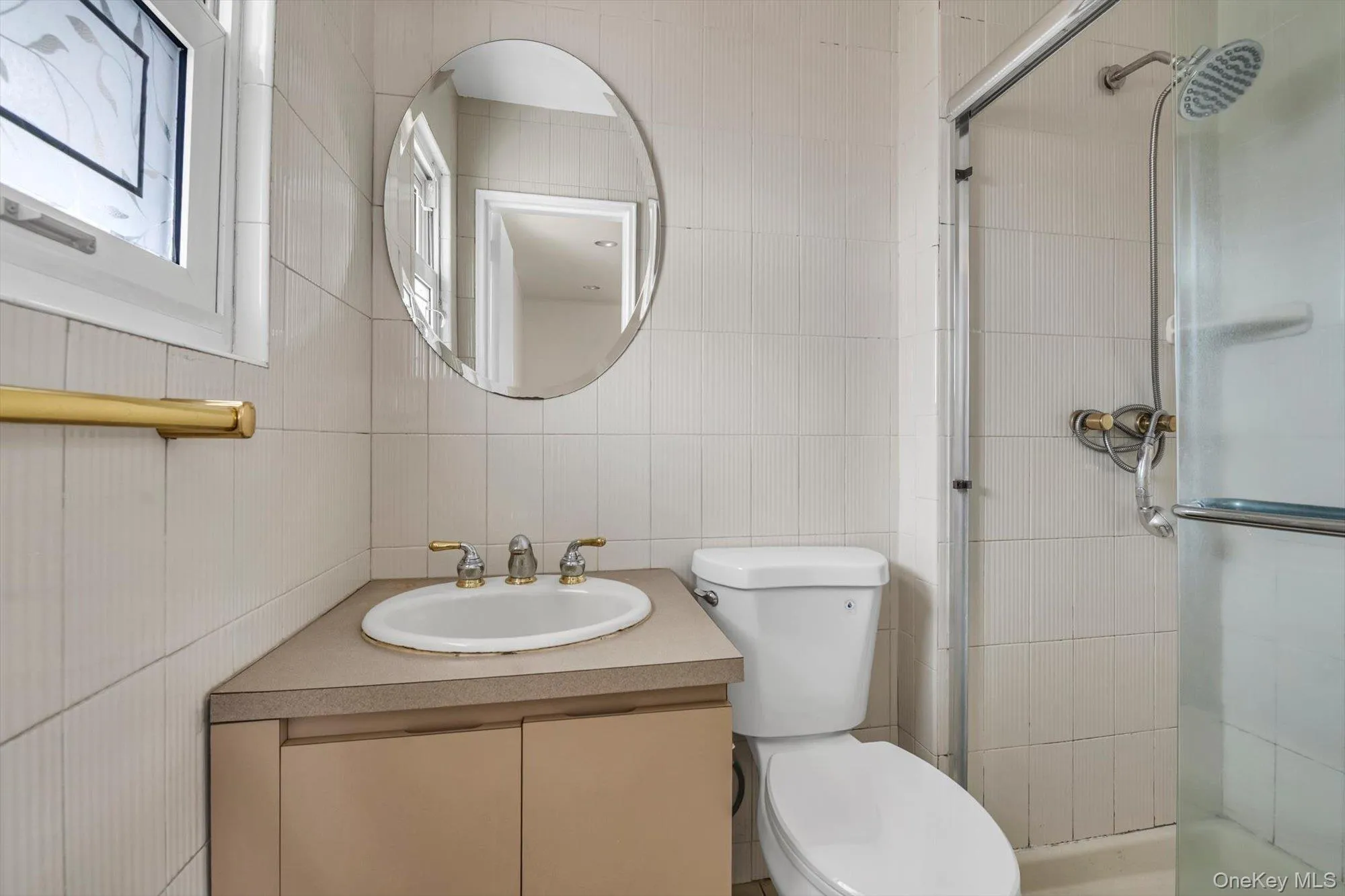 16 Middle Lane, Oyster Bay, NY, 4 Bedrooms Bedrooms, 9 Rooms Rooms,3 BathroomsBathrooms,Residential Lease,For Rent,Middle,0,972157 16 Middle Lane, Oyster Bay, NY, 4 Bedrooms Bedrooms, 9 Rooms Rooms,3 BathroomsBathrooms,Residential Lease,For Rent,Middle,0,972157