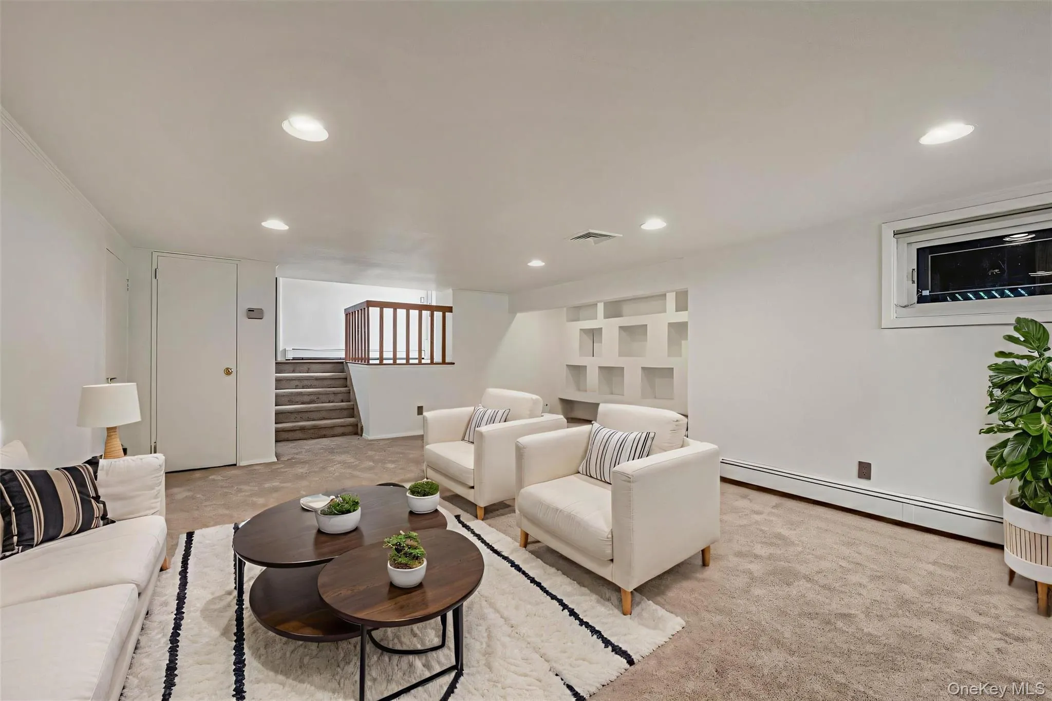 16 Middle Lane, Oyster Bay, NY, 4 Bedrooms Bedrooms, 9 Rooms Rooms,3 BathroomsBathrooms,Residential Lease,For Rent,Middle,0,972157 16 Middle Lane, Oyster Bay, NY, 4 Bedrooms Bedrooms, 9 Rooms Rooms,3 BathroomsBathrooms,Residential Lease,For Rent,Middle,0,972157