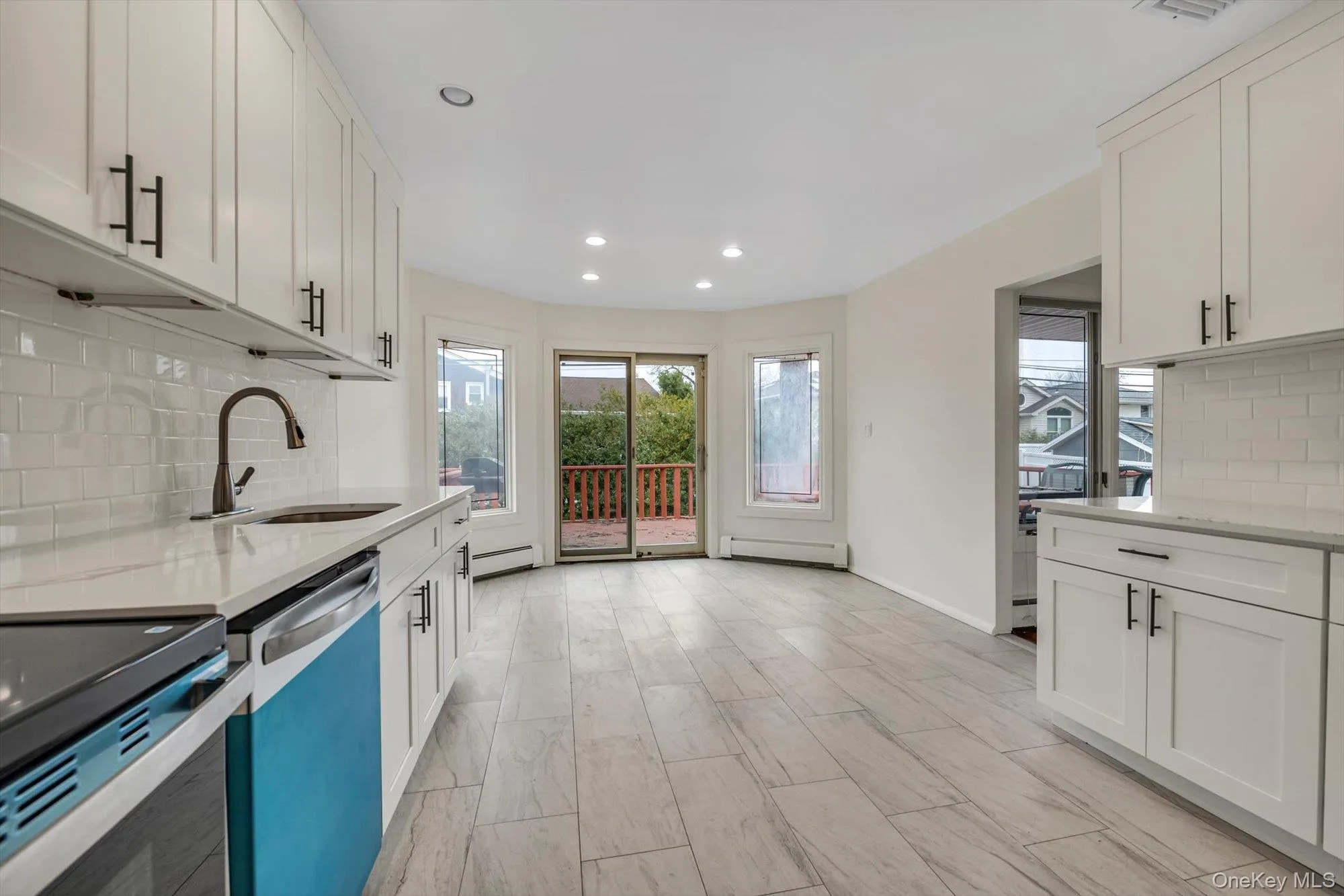 16 Middle Lane, Oyster Bay, NY, 4 Bedrooms Bedrooms, 9 Rooms Rooms,3 BathroomsBathrooms,Residential Lease,For Rent,Middle,0,972157 16 Middle Lane, Oyster Bay, NY, 4 Bedrooms Bedrooms, 9 Rooms Rooms,3 BathroomsBathrooms,Residential Lease,For Rent,Middle,0,972157