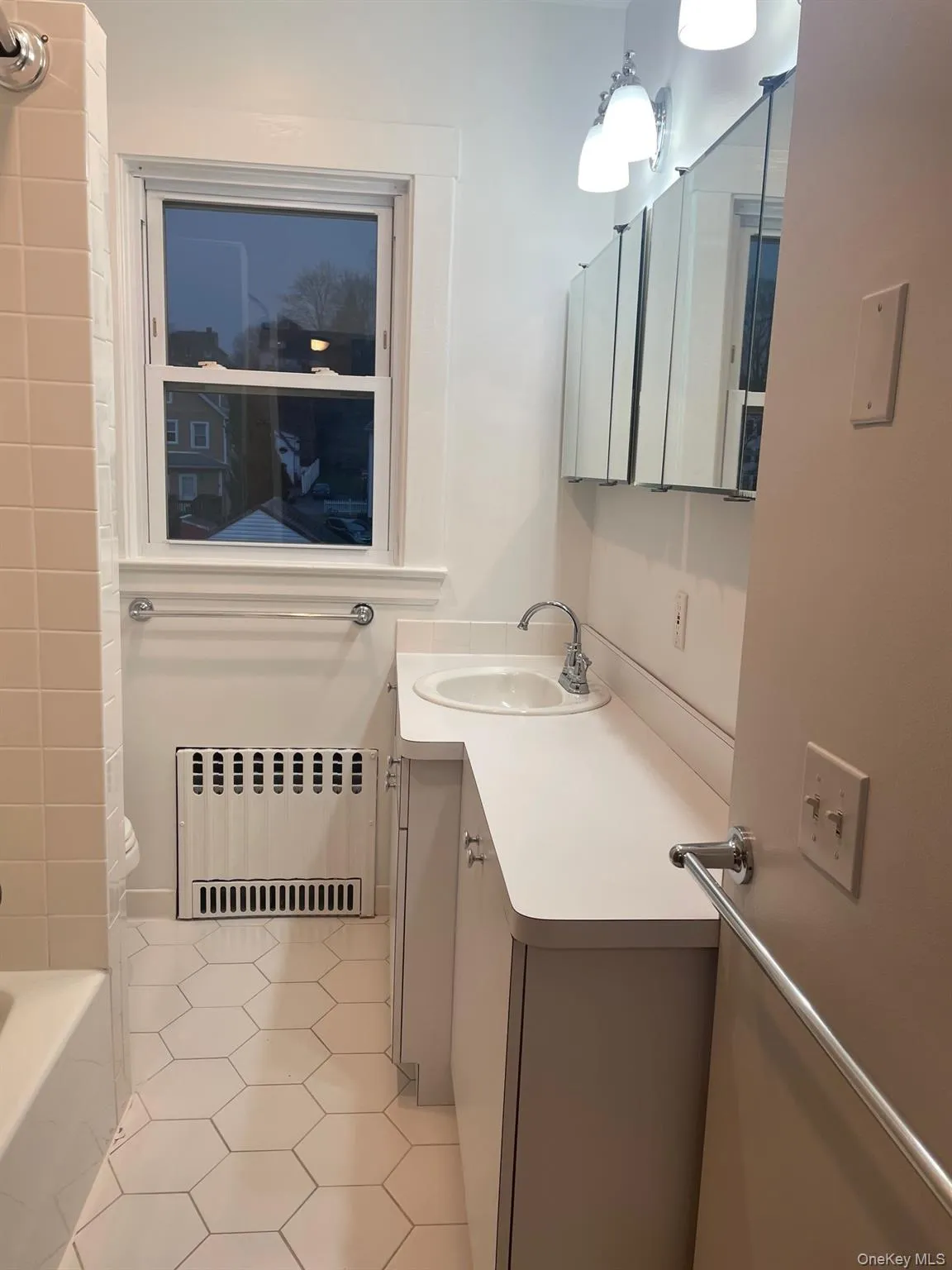 72 Prospect Street, Greenwich, CT, 3 Bedrooms Bedrooms, 6 Rooms Rooms,1 BathroomBathrooms,Residential Lease,For Rent,Prospect,0,972174 72 Prospect Street, Greenwich, CT, 3 Bedrooms Bedrooms, 6 Rooms Rooms,1 BathroomBathrooms,Residential Lease,For Rent,Prospect,0,972174