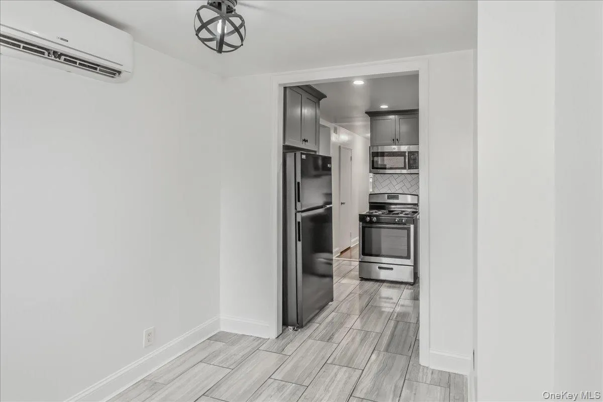 8904 Avenue J, New York, NY, 2 Bedrooms Bedrooms, 3 Rooms Rooms,1 BathroomBathrooms,Residential Lease,For Rent,Avenue J,0,972196 8904 Avenue J, New York, NY, 2 Bedrooms Bedrooms, 3 Rooms Rooms,1 BathroomBathrooms,Residential Lease,For Rent,Avenue J,0,972196