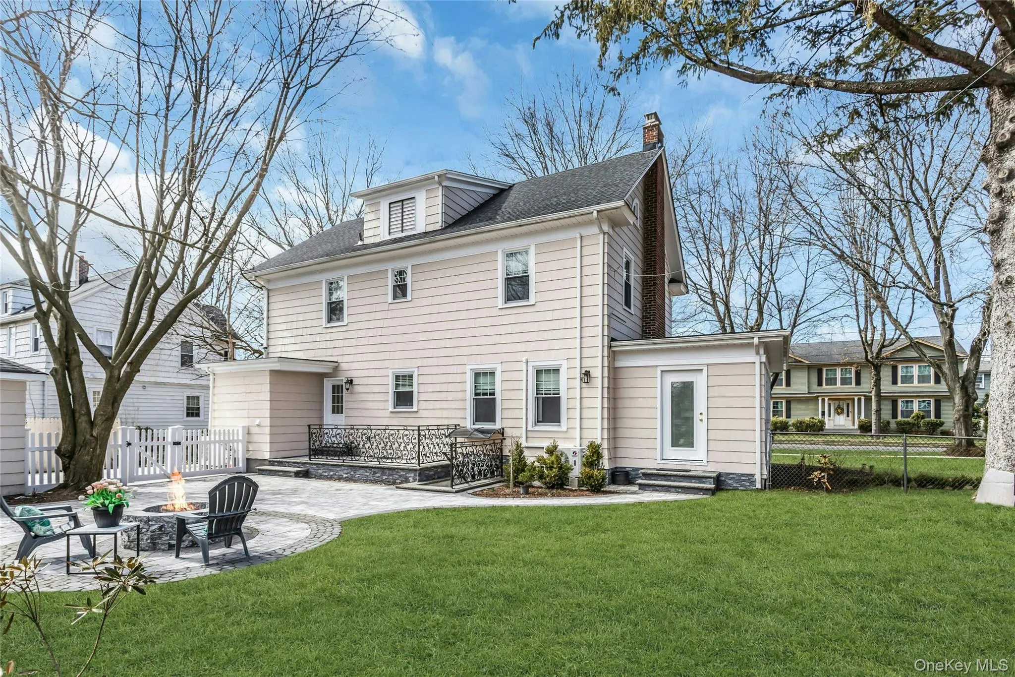 85 Violet Avenue, Hempstead, NY, 4 Bedrooms Bedrooms, 9 Rooms Rooms,3 BathroomsBathrooms,Residential,For Rent,Violet,0,972201 85 Violet Avenue, Hempstead, NY, 4 Bedrooms Bedrooms, 9 Rooms Rooms,3 BathroomsBathrooms,Residential,For Rent,Violet,0,972201