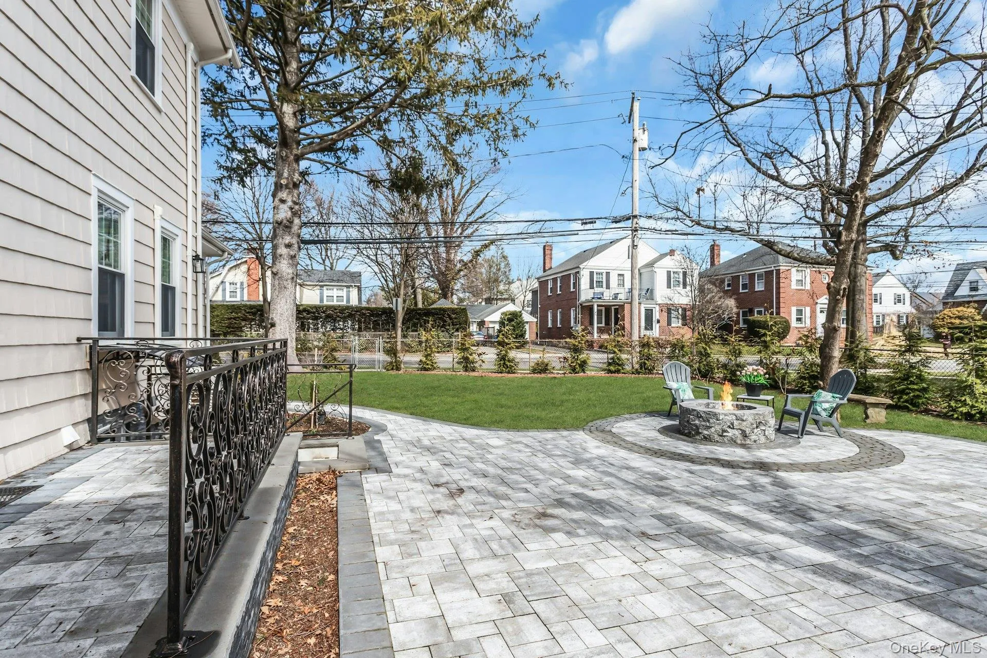 85 Violet Avenue, Hempstead, NY, 4 Bedrooms Bedrooms, 9 Rooms Rooms,3 BathroomsBathrooms,Residential,For Rent,Violet,0,972201 85 Violet Avenue, Hempstead, NY, 4 Bedrooms Bedrooms, 9 Rooms Rooms,3 BathroomsBathrooms,Residential,For Rent,Violet,0,972201