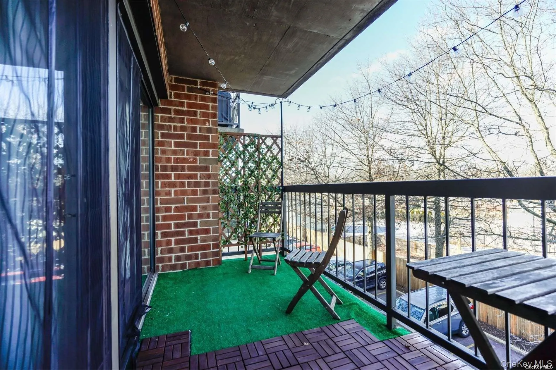 Enjoy the additional outdoor space Enjoy the additional outdoor space