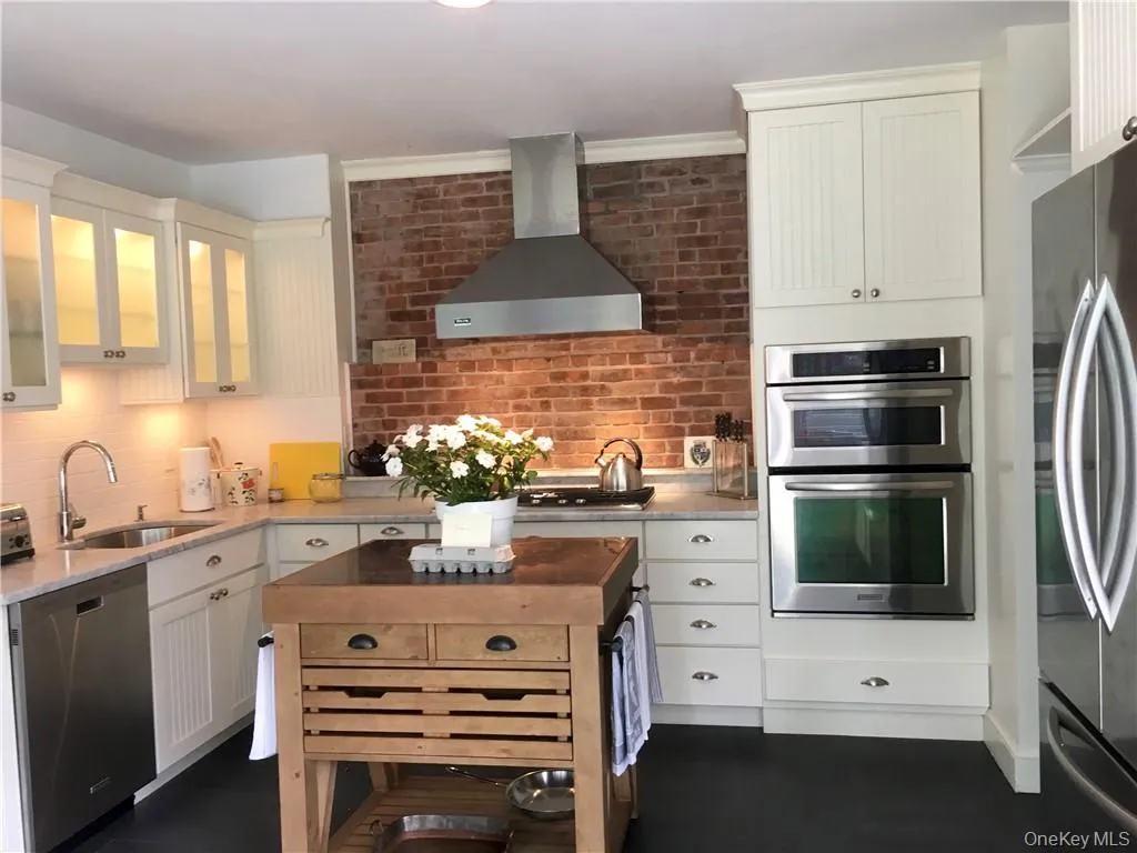 95 Rockland Road, Orangetown, NY, 4 Bedrooms Bedrooms, 17 Rooms Rooms,2 BathroomsBathrooms,Residential Lease,For Rent,Rockland,0,972205 95 Rockland Road, Orangetown, NY, 4 Bedrooms Bedrooms, 17 Rooms Rooms,2 BathroomsBathrooms,Residential Lease,For Rent,Rockland,0,972205