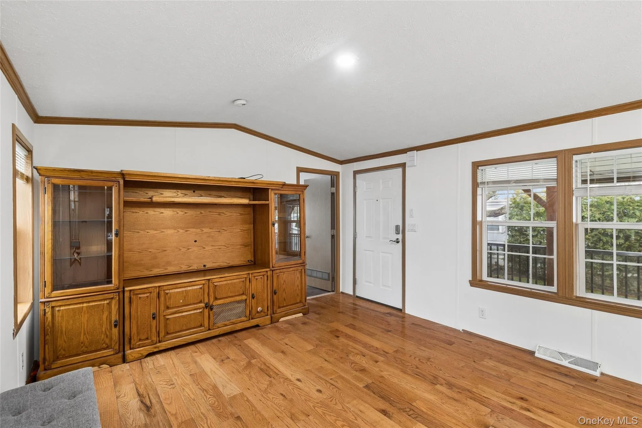 37 Hubbard Ave #5, Riverhead, NY, 2 Bedrooms Bedrooms, 3 Rooms Rooms,1 BathroomBathrooms,Residential,For Rent,Hubbard Ave #5,0,972229 37 Hubbard Ave #5, Riverhead, NY, 2 Bedrooms Bedrooms, 3 Rooms Rooms,1 BathroomBathrooms,Residential,For Rent,Hubbard Ave #5,0,972229