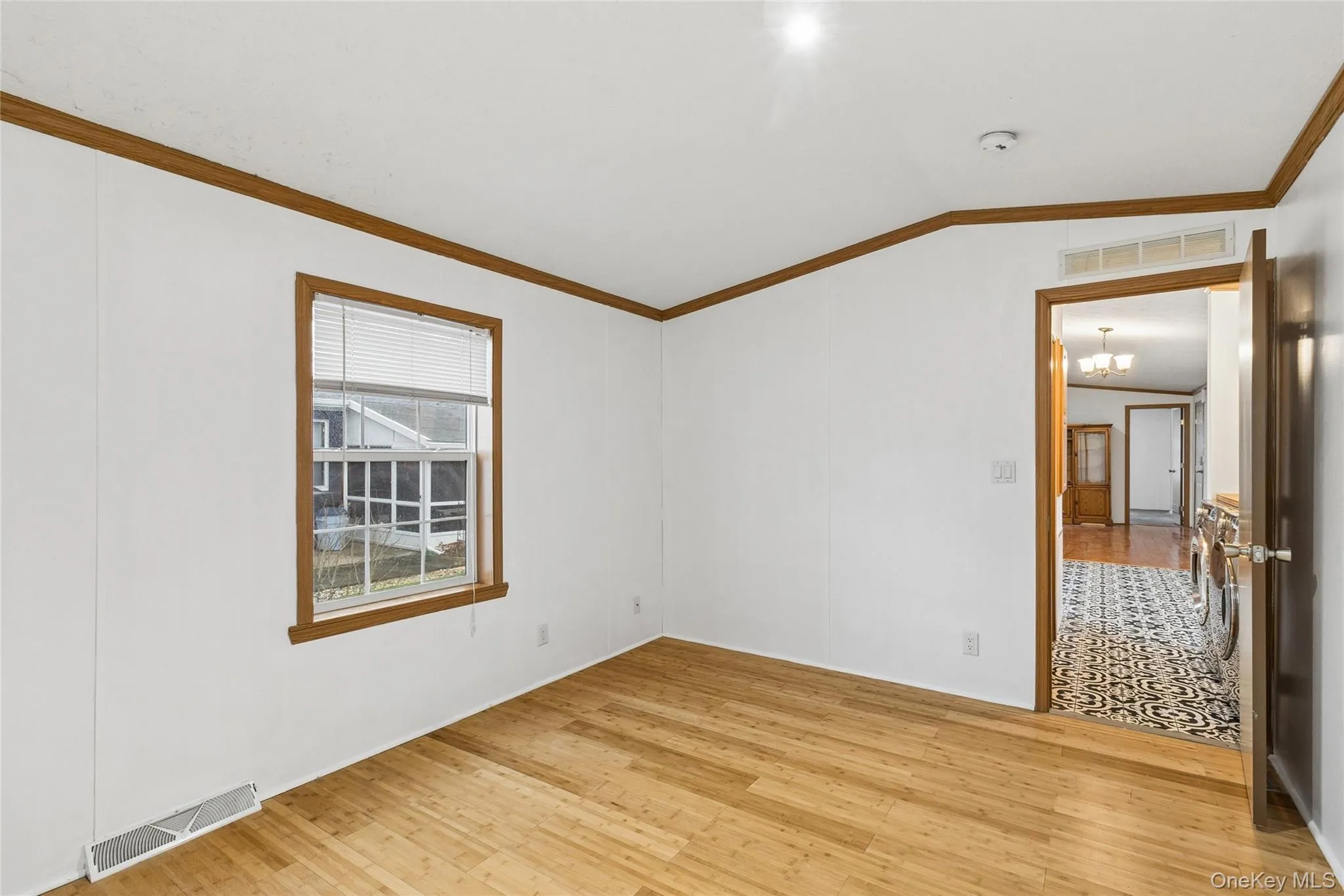 37 Hubbard Ave #5, Riverhead, NY, 2 Bedrooms Bedrooms, 3 Rooms Rooms,1 BathroomBathrooms,Residential,For Rent,Hubbard Ave #5,0,972229 37 Hubbard Ave #5, Riverhead, NY, 2 Bedrooms Bedrooms, 3 Rooms Rooms,1 BathroomBathrooms,Residential,For Rent,Hubbard Ave #5,0,972229