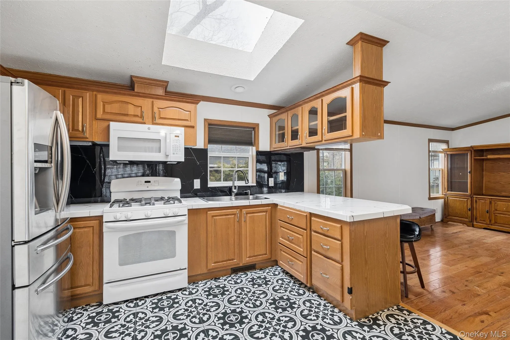 37 Hubbard Ave #5, Riverhead, NY, 2 Bedrooms Bedrooms, 3 Rooms Rooms,1 BathroomBathrooms,Residential,For Rent,Hubbard Ave #5,0,972229 37 Hubbard Ave #5, Riverhead, NY, 2 Bedrooms Bedrooms, 3 Rooms Rooms,1 BathroomBathrooms,Residential,For Rent,Hubbard Ave #5,0,972229