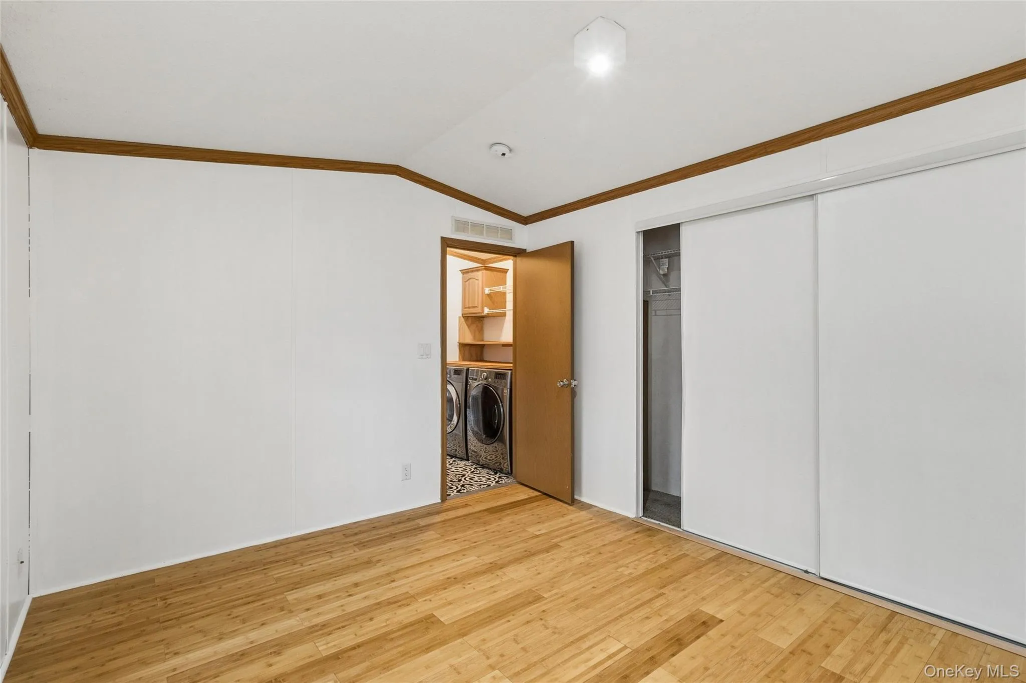37 Hubbard Ave #5, Riverhead, NY, 2 Bedrooms Bedrooms, 3 Rooms Rooms,1 BathroomBathrooms,Residential,For Rent,Hubbard Ave #5,0,972229 37 Hubbard Ave #5, Riverhead, NY, 2 Bedrooms Bedrooms, 3 Rooms Rooms,1 BathroomBathrooms,Residential,For Rent,Hubbard Ave #5,0,972229
