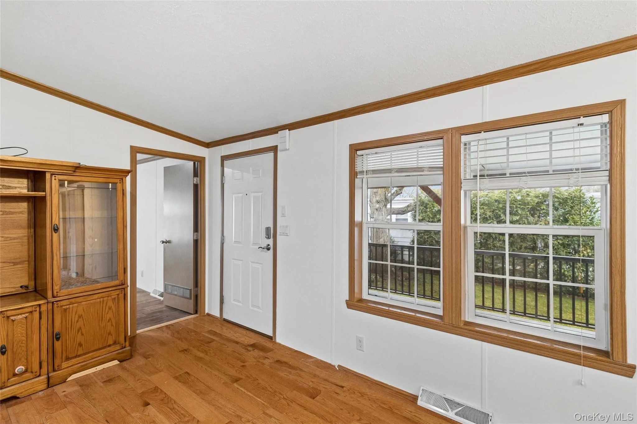 37 Hubbard Ave #5, Riverhead, NY, 2 Bedrooms Bedrooms, 3 Rooms Rooms,1 BathroomBathrooms,Residential,For Rent,Hubbard Ave #5,0,972229 37 Hubbard Ave #5, Riverhead, NY, 2 Bedrooms Bedrooms, 3 Rooms Rooms,1 BathroomBathrooms,Residential,For Rent,Hubbard Ave #5,0,972229