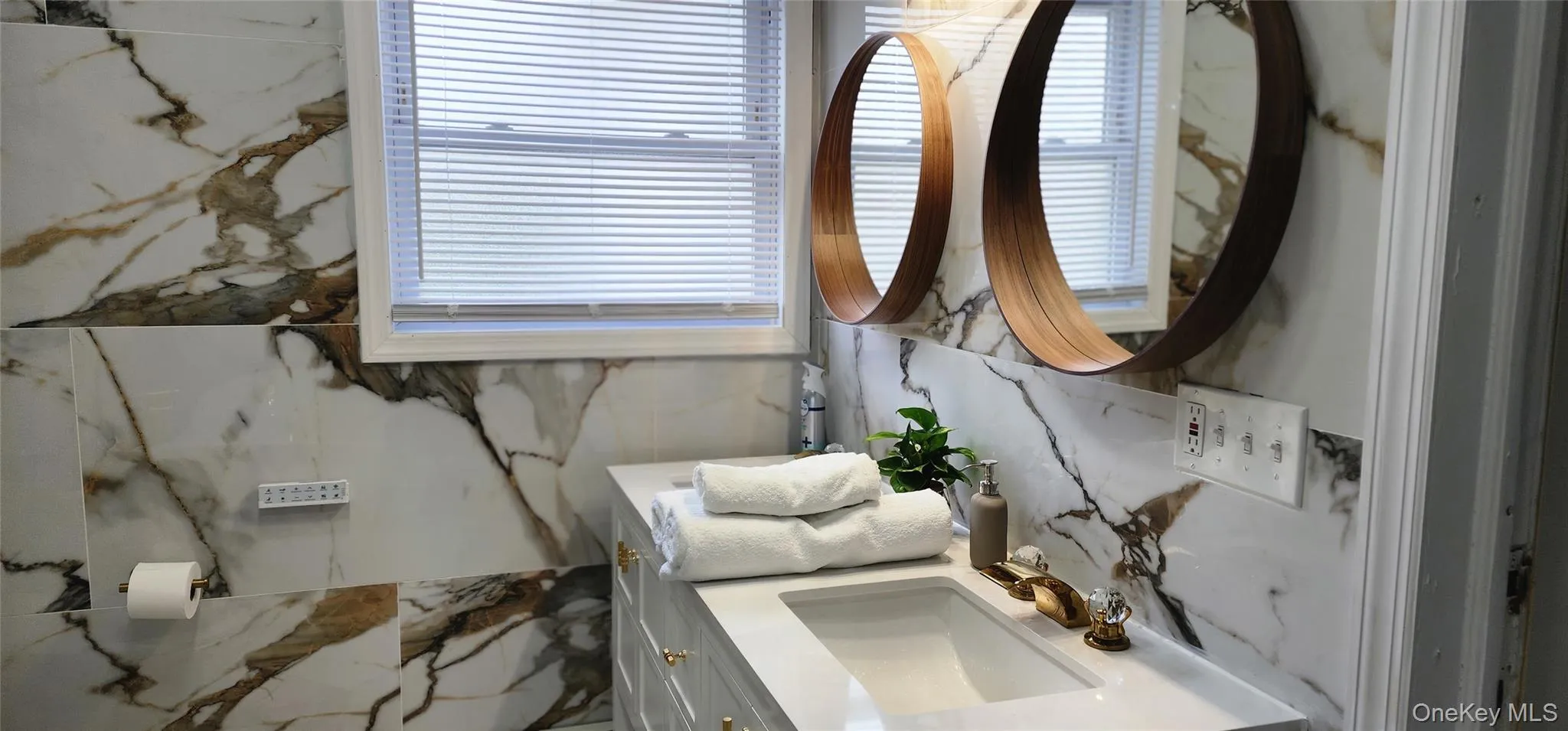 150 Walnut Street, Long Beach, NY, 5 Bedrooms Bedrooms, 10 Rooms Rooms,2 BathroomsBathrooms,Residential Lease,For Rent,Walnut,0,972238 150 Walnut Street, Long Beach, NY, 5 Bedrooms Bedrooms, 10 Rooms Rooms,2 BathroomsBathrooms,Residential Lease,For Rent,Walnut,0,972238