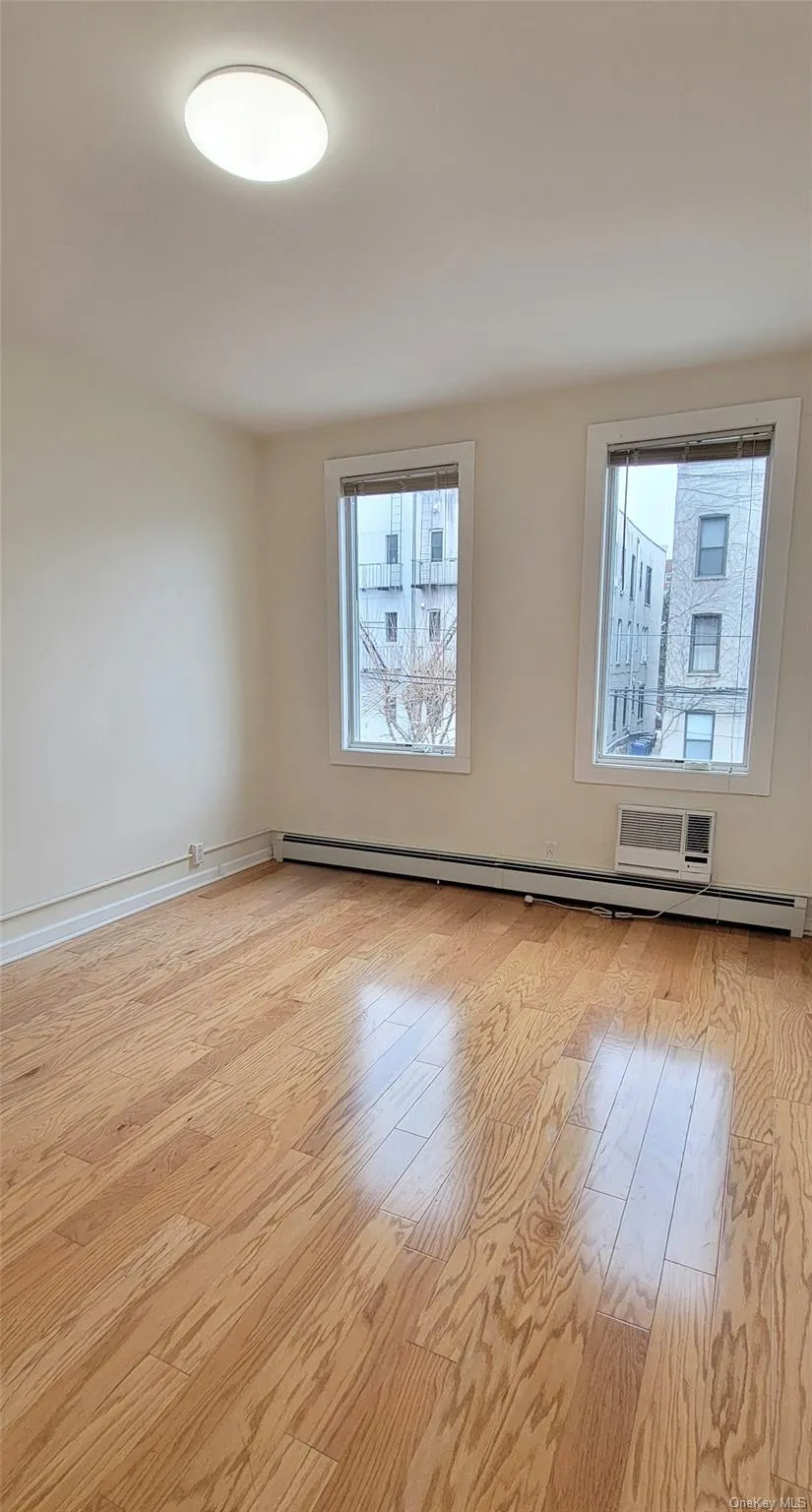 4829 40th Street, New York, NY, 2 Bedrooms Bedrooms, 5 Rooms Rooms,1 BathroomBathrooms,Residential Lease,For Rent,40th,0,972320 4829 40th Street, New York, NY, 2 Bedrooms Bedrooms, 5 Rooms Rooms,1 BathroomBathrooms,Residential Lease,For Rent,40th,0,972320