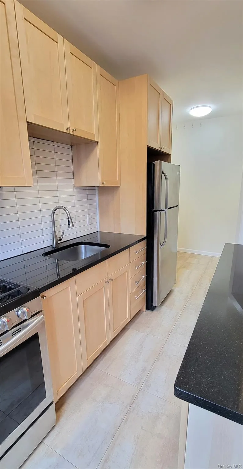 4829 40th Street, New York, NY, 2 Bedrooms Bedrooms, 5 Rooms Rooms,1 BathroomBathrooms,Residential Lease,For Rent,40th,0,972320 4829 40th Street, New York, NY, 2 Bedrooms Bedrooms, 5 Rooms Rooms,1 BathroomBathrooms,Residential Lease,For Rent,40th,0,972320