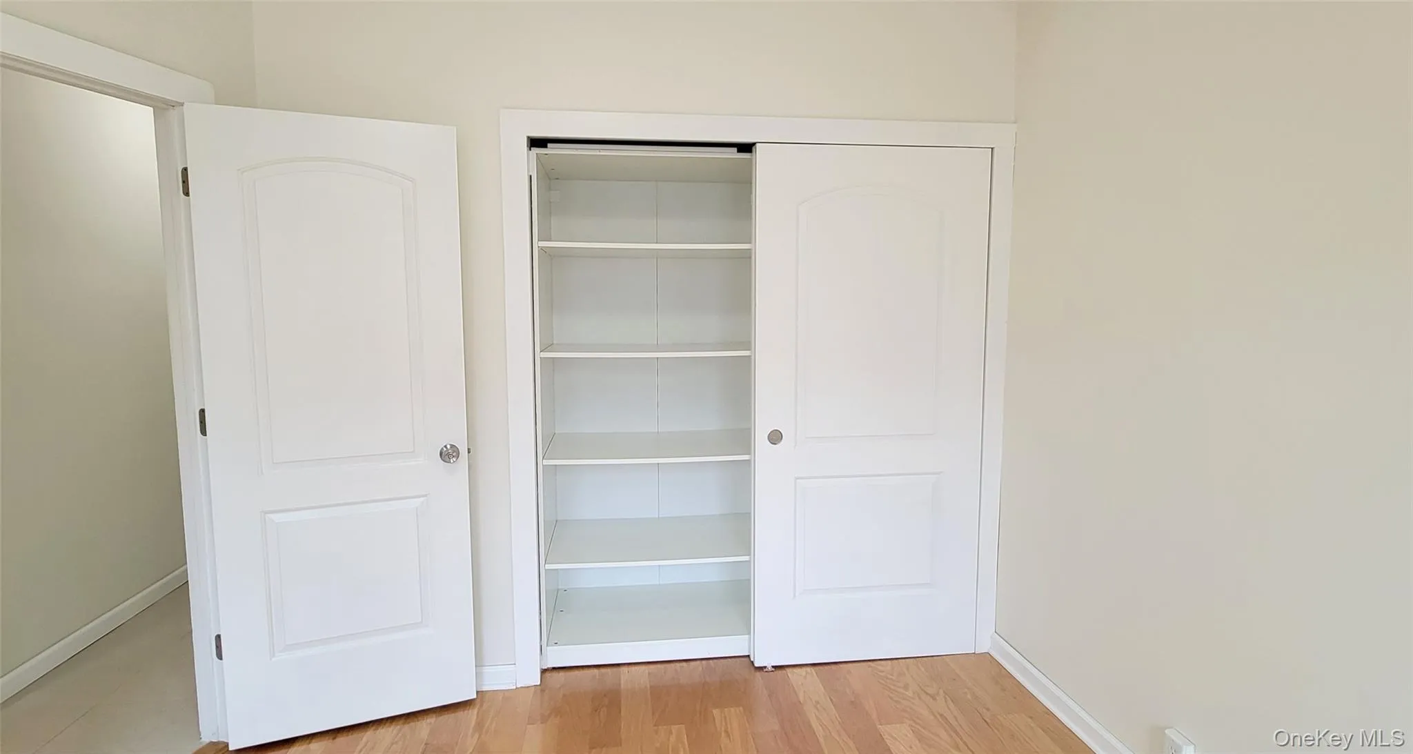 4829 40th Street, New York, NY, 2 Bedrooms Bedrooms, 5 Rooms Rooms,1 BathroomBathrooms,Residential Lease,For Rent,40th,0,972320 4829 40th Street, New York, NY, 2 Bedrooms Bedrooms, 5 Rooms Rooms,1 BathroomBathrooms,Residential Lease,For Rent,40th,0,972320