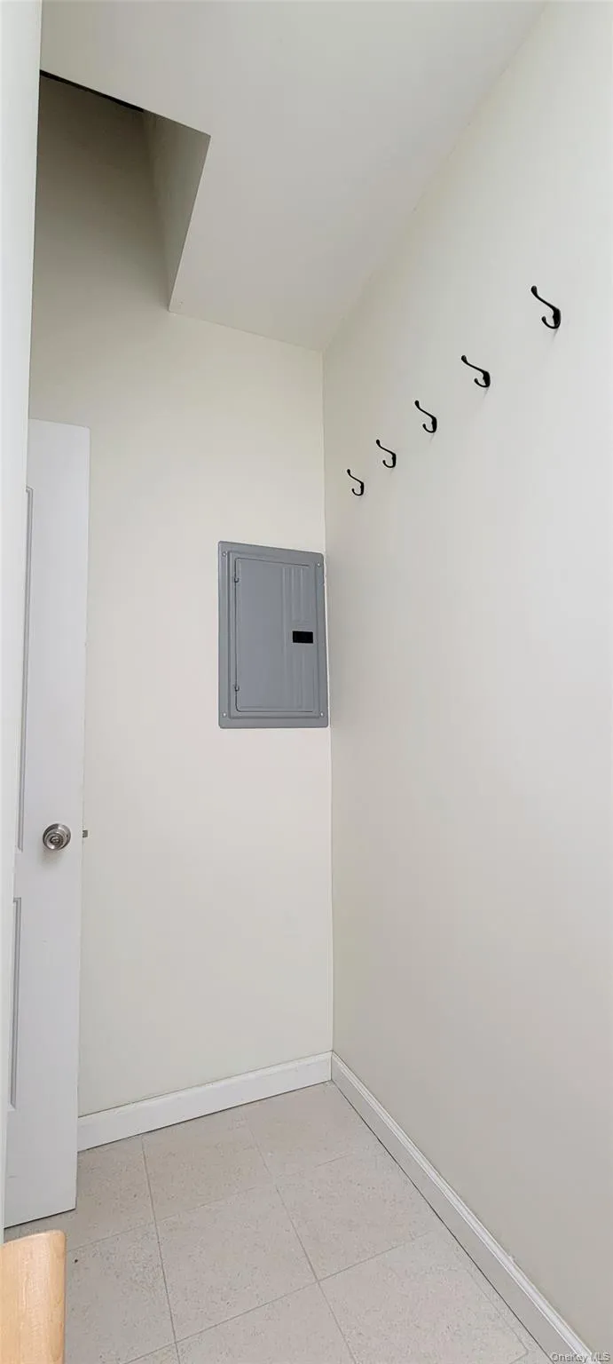 4829 40th Street, New York, NY, 2 Bedrooms Bedrooms, 5 Rooms Rooms,1 BathroomBathrooms,Residential Lease,For Rent,40th,0,972320 4829 40th Street, New York, NY, 2 Bedrooms Bedrooms, 5 Rooms Rooms,1 BathroomBathrooms,Residential Lease,For Rent,40th,0,972320