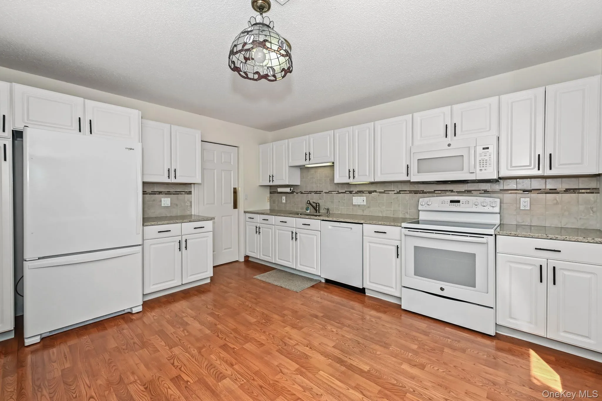 750 Heritage Hills, Somers, NY, 3 Bedrooms Bedrooms, 7 Rooms Rooms,2 BathroomsBathrooms,Residential Lease,For Rent,Heritage,0,972352 750 Heritage Hills, Somers, NY, 3 Bedrooms Bedrooms, 7 Rooms Rooms,2 BathroomsBathrooms,Residential Lease,For Rent,Heritage,0,972352