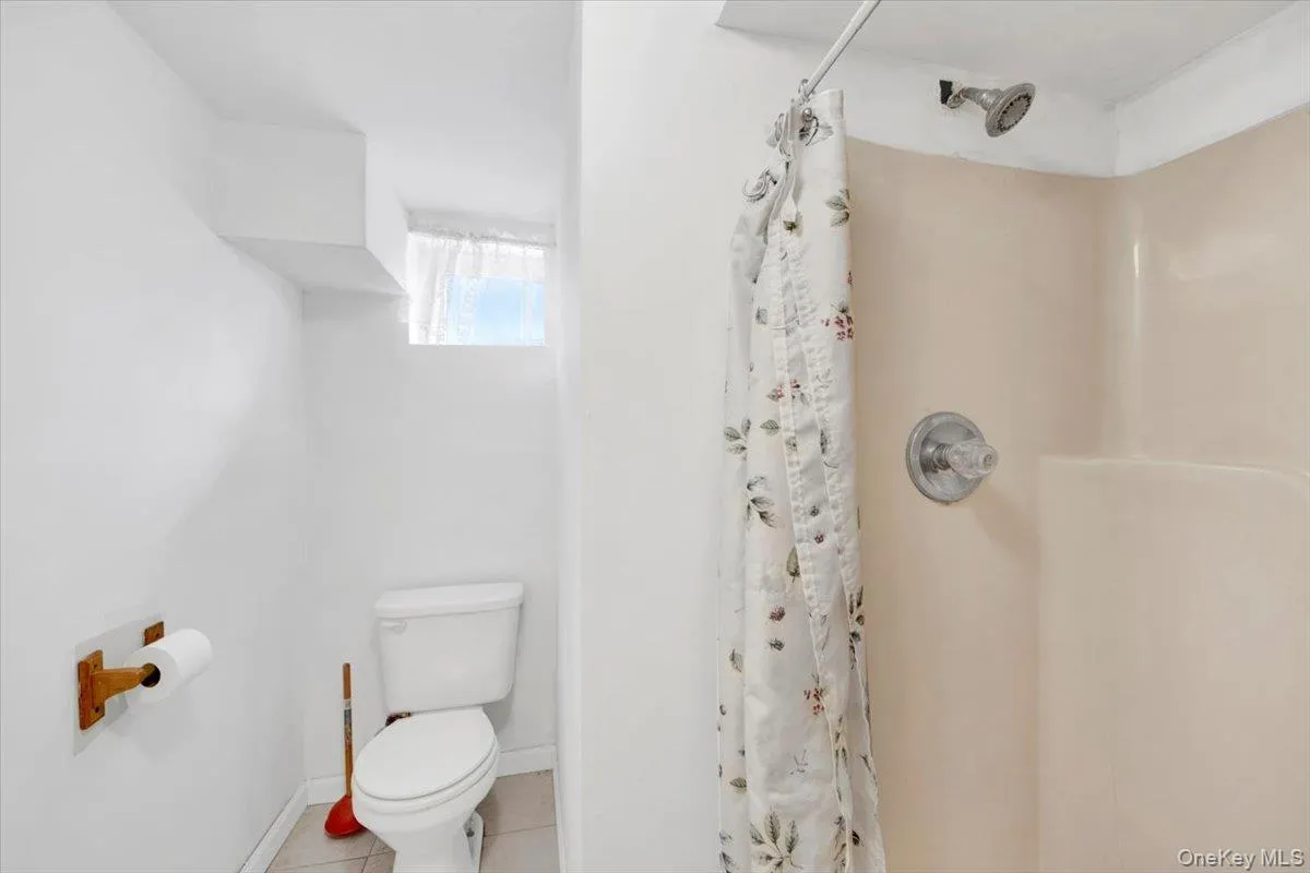 32 Highland Avenue, Warwick (town), NY, 3 Bedrooms Bedrooms, 8 Rooms Rooms,2 BathroomsBathrooms,Residential,For Rent,Highland,0,972375 32 Highland Avenue, Warwick (town), NY, 3 Bedrooms Bedrooms, 8 Rooms Rooms,2 BathroomsBathrooms,Residential,For Rent,Highland,0,972375
