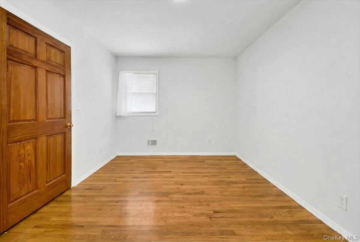 32 Highland Avenue, Warwick (town), NY, 3 Bedrooms Bedrooms, 8 Rooms Rooms,2 BathroomsBathrooms,Residential,For Rent,Highland,0,972375 32 Highland Avenue, Warwick (town), NY, 3 Bedrooms Bedrooms, 8 Rooms Rooms,2 BathroomsBathrooms,Residential,For Rent,Highland,0,972375