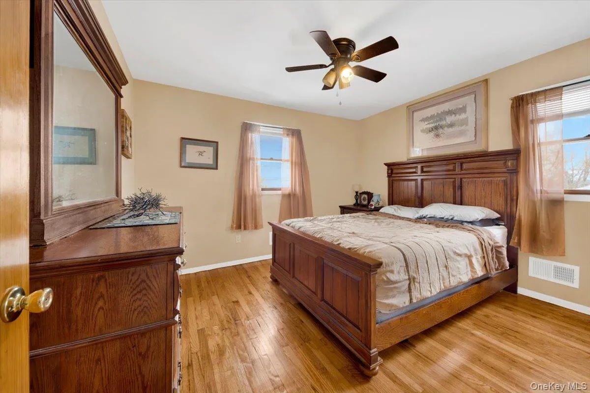 32 Highland Avenue, Warwick (town), NY, 3 Bedrooms Bedrooms, 8 Rooms Rooms,2 BathroomsBathrooms,Residential,For Rent,Highland,0,972375 32 Highland Avenue, Warwick (town), NY, 3 Bedrooms Bedrooms, 8 Rooms Rooms,2 BathroomsBathrooms,Residential,For Rent,Highland,0,972375