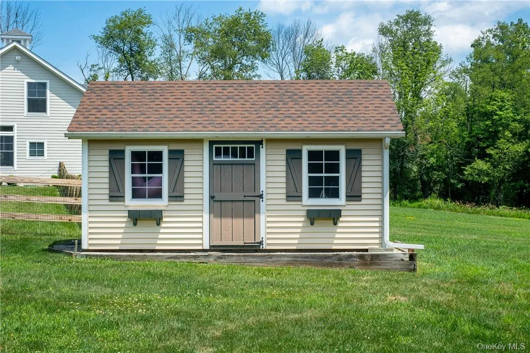 Additional storage shed! Additional storage shed!