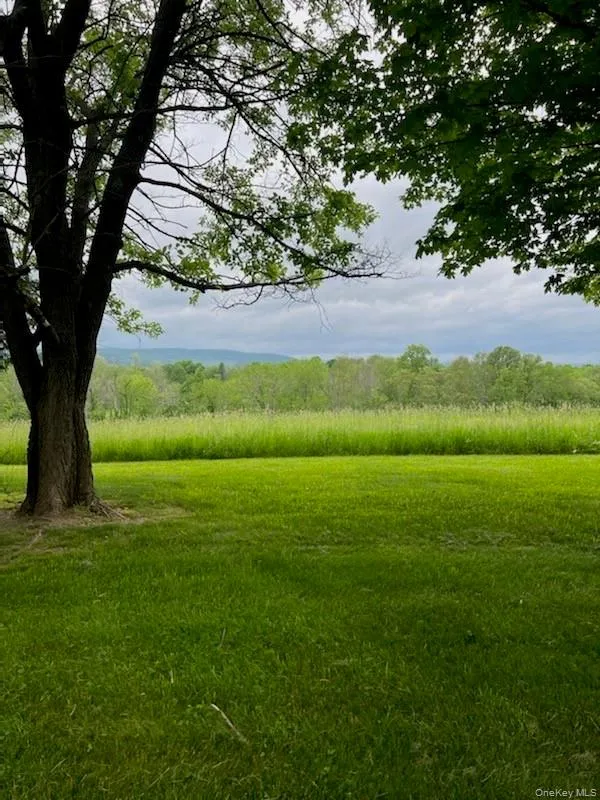 Outstanding views are everywhere on this 4 -acre retreat! Outstanding views are everywhere on this 4 -acre retreat!