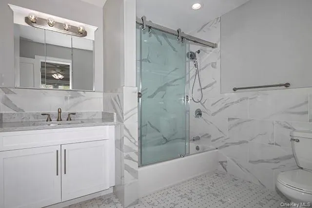 164 Montauk Highway, Southampton, NY, 1 Bedroom Bedrooms, 3 Rooms Rooms,1 BathroomBathrooms,Residential Lease,For Rent,Montauk,0,972411 164 Montauk Highway, Southampton, NY, 1 Bedroom Bedrooms, 3 Rooms Rooms,1 BathroomBathrooms,Residential Lease,For Rent,Montauk,0,972411