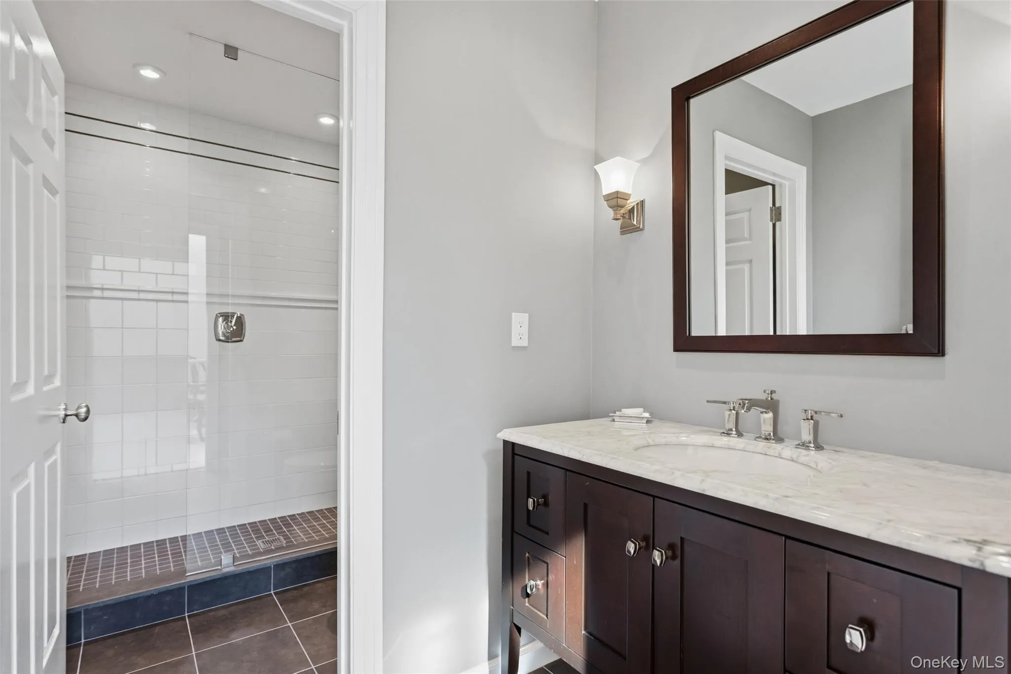 Fully renovated full bathroom in the hall Fully renovated full bathroom in the hall