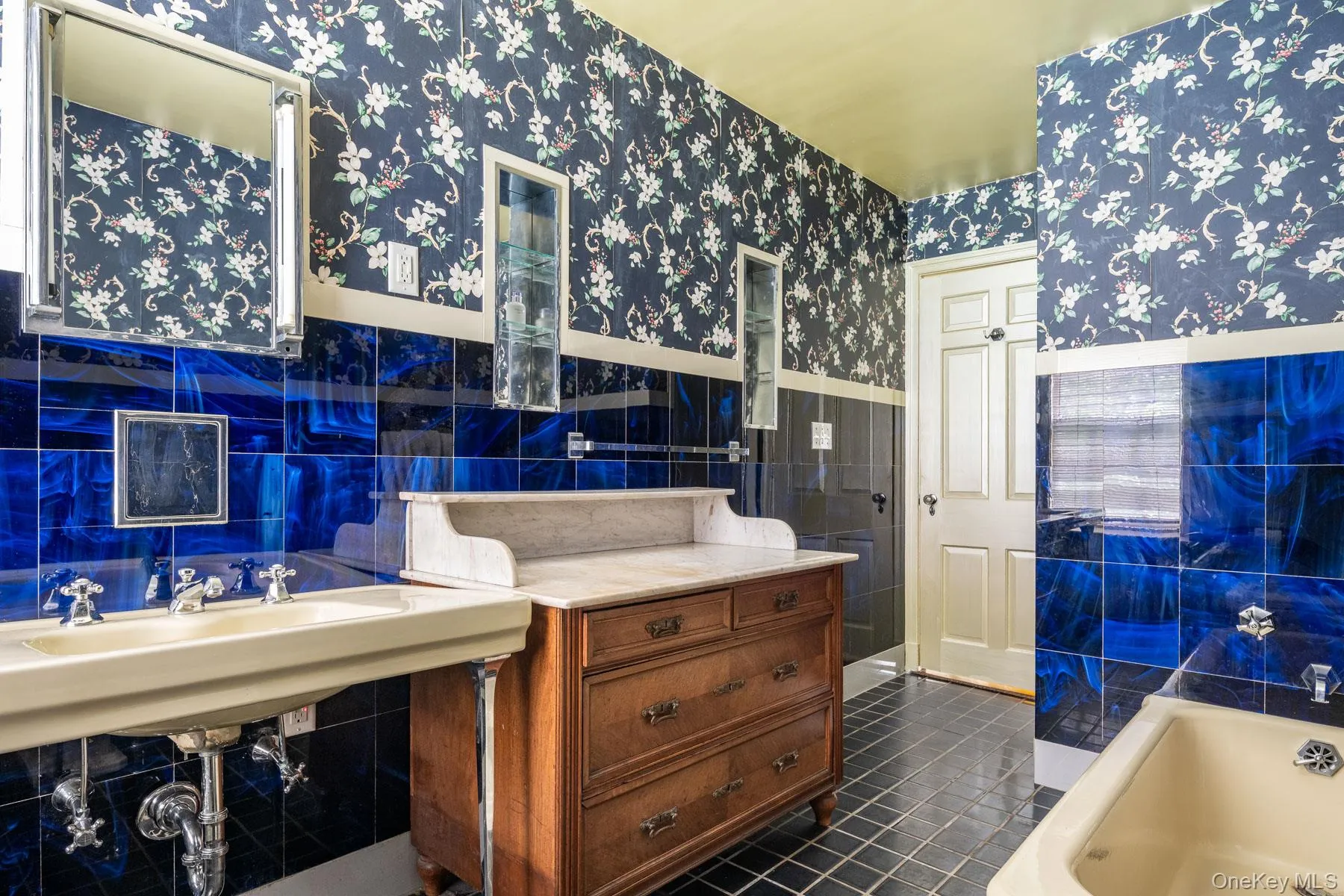 11 Fostertown Road, Newburgh (town), NY, 5 Bedrooms Bedrooms, 12 Rooms Rooms,5 BathroomsBathrooms,Residential,For Rent,Fostertown,0,972449 11 Fostertown Road, Newburgh (town), NY, 5 Bedrooms Bedrooms, 12 Rooms Rooms,5 BathroomsBathrooms,Residential,For Rent,Fostertown,0,972449