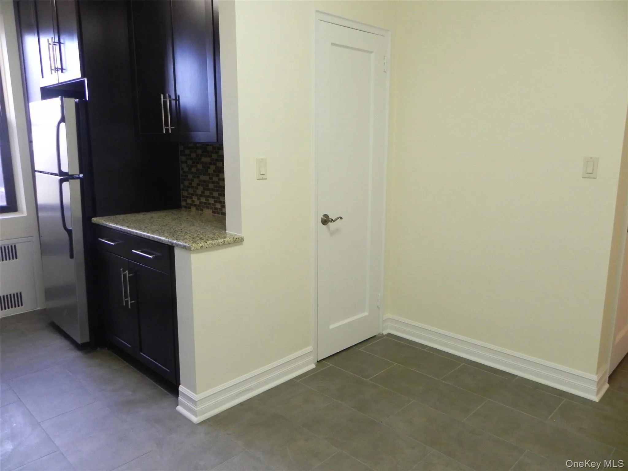 Eat-in area with additional closet Eat-in area with additional closet