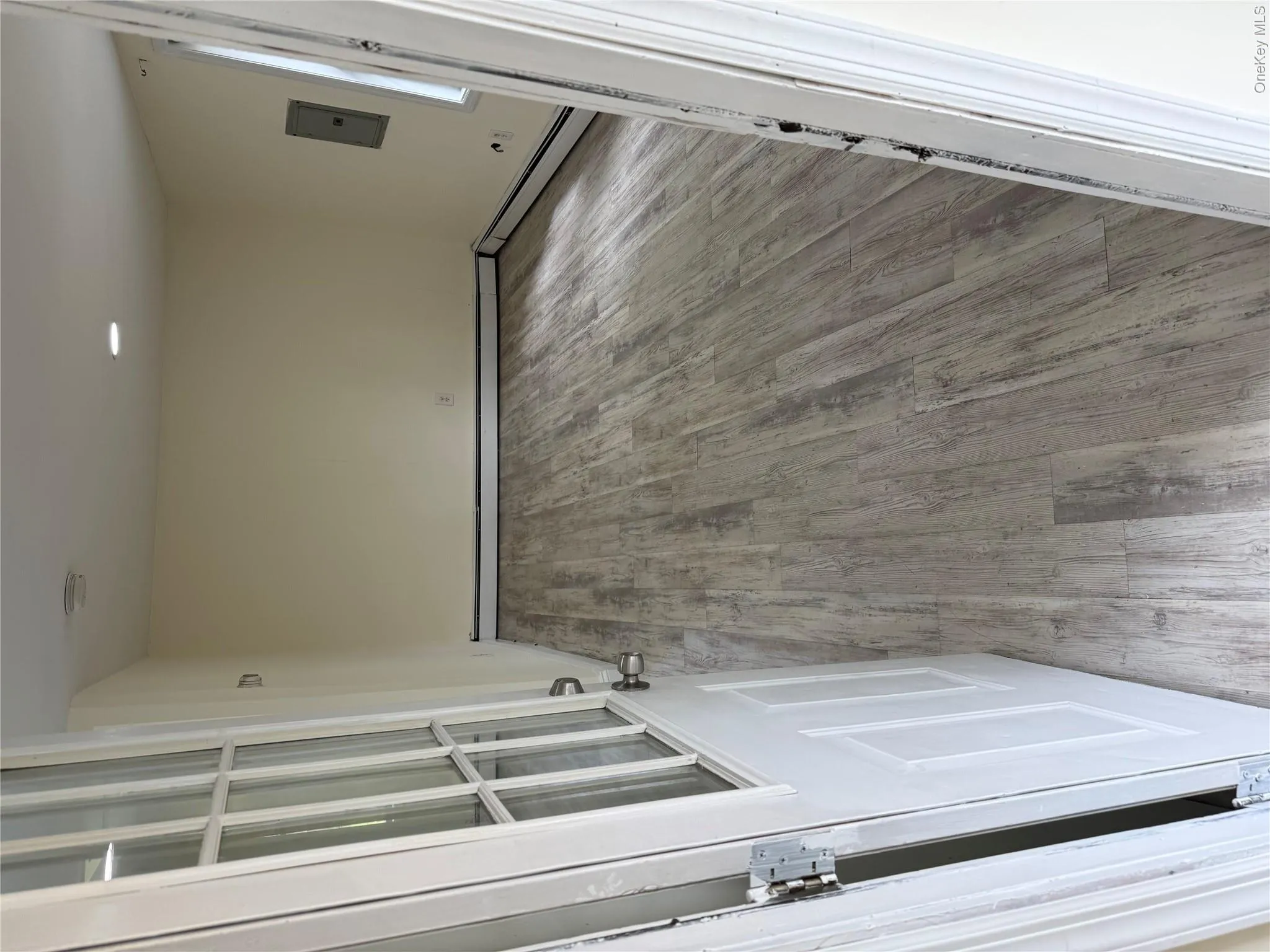 173 Canal Road, Brookhaven, NY, 1 Bedroom Bedrooms, 3 Rooms Rooms,1 BathroomBathrooms,Residential Lease,For Rent,Canal,0,972471 173 Canal Road, Brookhaven, NY, 1 Bedroom Bedrooms, 3 Rooms Rooms,1 BathroomBathrooms,Residential Lease,For Rent,Canal,0,972471