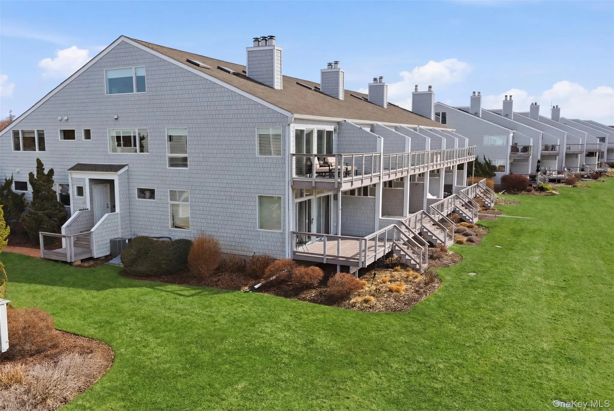 2nd Floor, End Unit 2nd Floor, End Unit