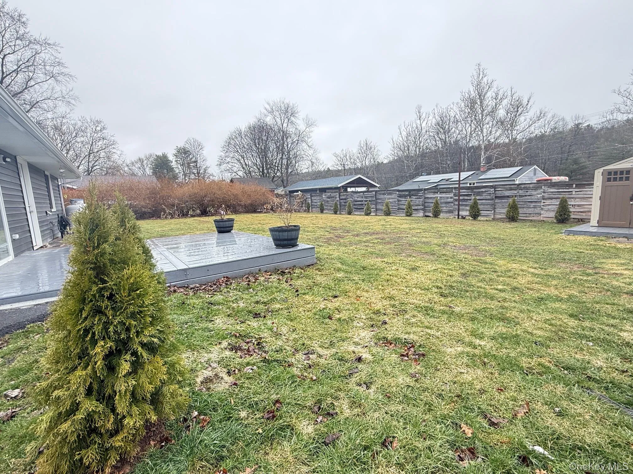 Nice sized private yard Nice sized private yard