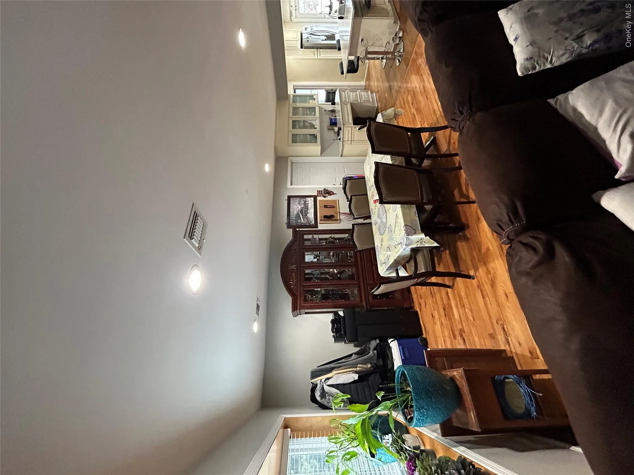 869 De Mott Avenue, Hempstead, NY, 4 Bedrooms Bedrooms, 7 Rooms Rooms,4 BathroomsBathrooms,Residential,For Rent,De Mott,0,972500 869 De Mott Avenue, Hempstead, NY, 4 Bedrooms Bedrooms, 7 Rooms Rooms,4 BathroomsBathrooms,Residential,For Rent,De Mott,0,972500