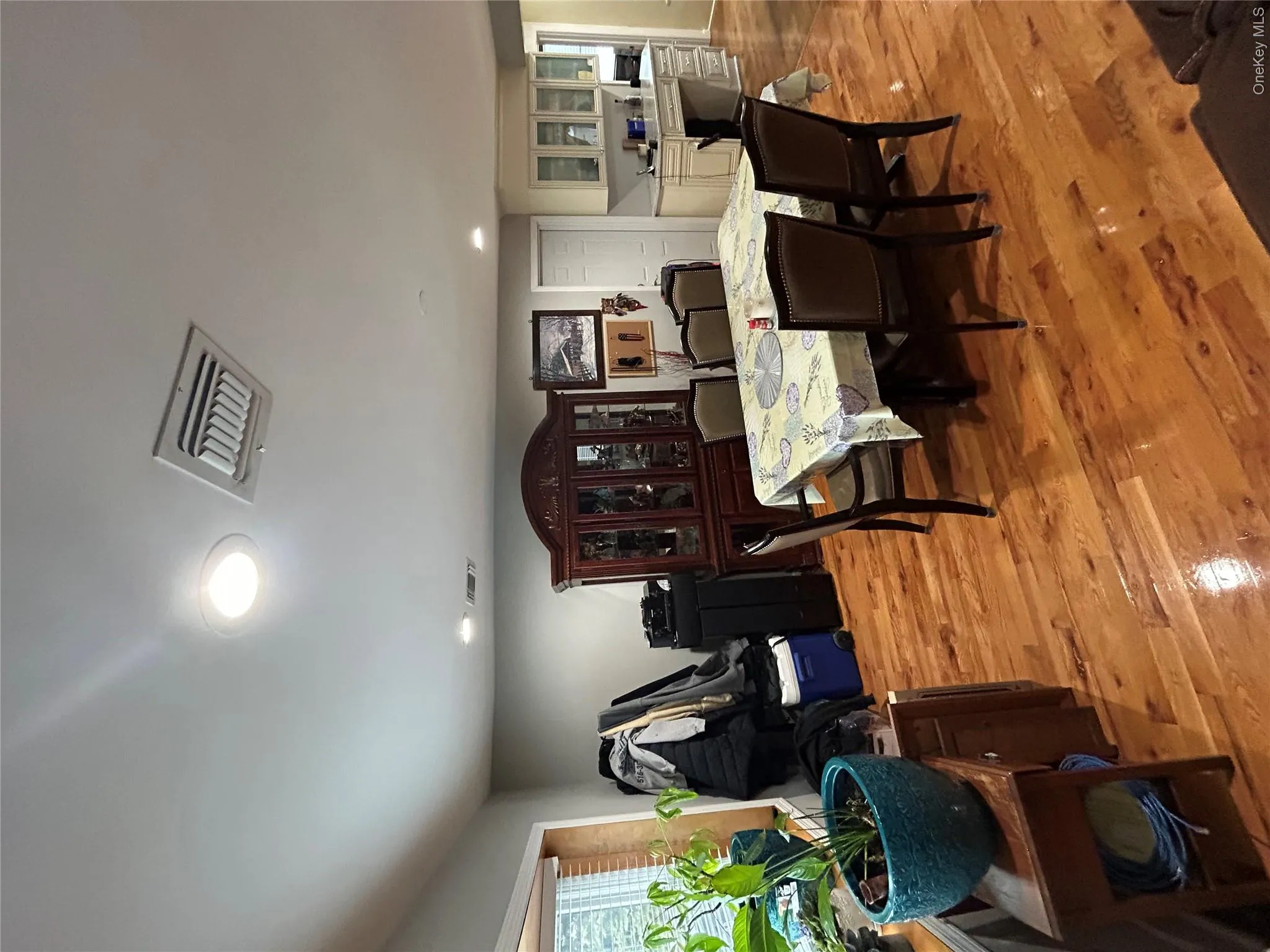 869 De Mott Avenue, Hempstead, NY, 4 Bedrooms Bedrooms, 7 Rooms Rooms,4 BathroomsBathrooms,Residential,For Rent,De Mott,0,972500 869 De Mott Avenue, Hempstead, NY, 4 Bedrooms Bedrooms, 7 Rooms Rooms,4 BathroomsBathrooms,Residential,For Rent,De Mott,0,972500