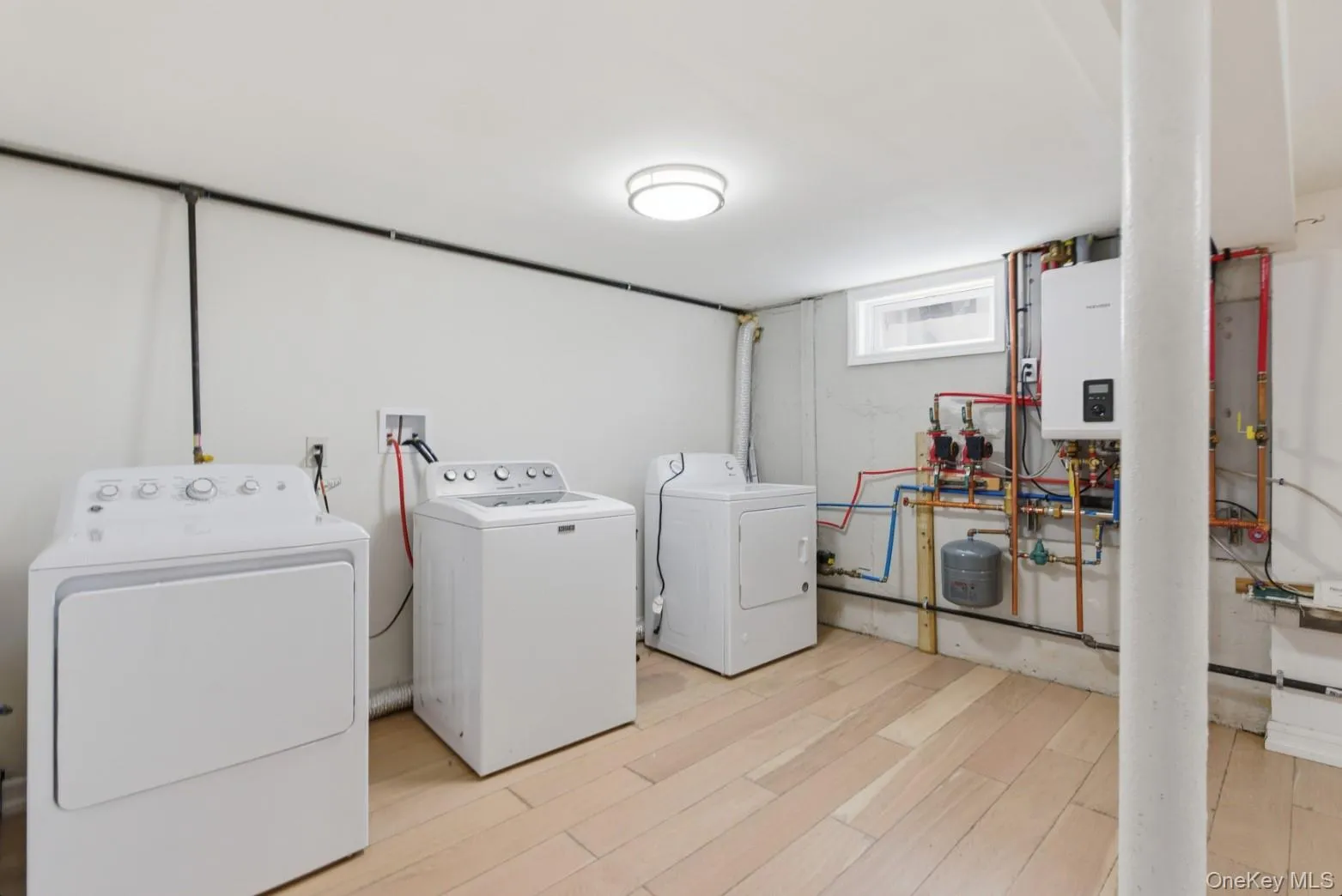 1374 Prospect Avenue, Hempstead, NY, 3 Bedrooms Bedrooms, 7 Rooms Rooms,3 BathroomsBathrooms,Residential Lease,For Rent,Prospect,0,972522 1374 Prospect Avenue, Hempstead, NY, 3 Bedrooms Bedrooms, 7 Rooms Rooms,3 BathroomsBathrooms,Residential Lease,For Rent,Prospect,0,972522