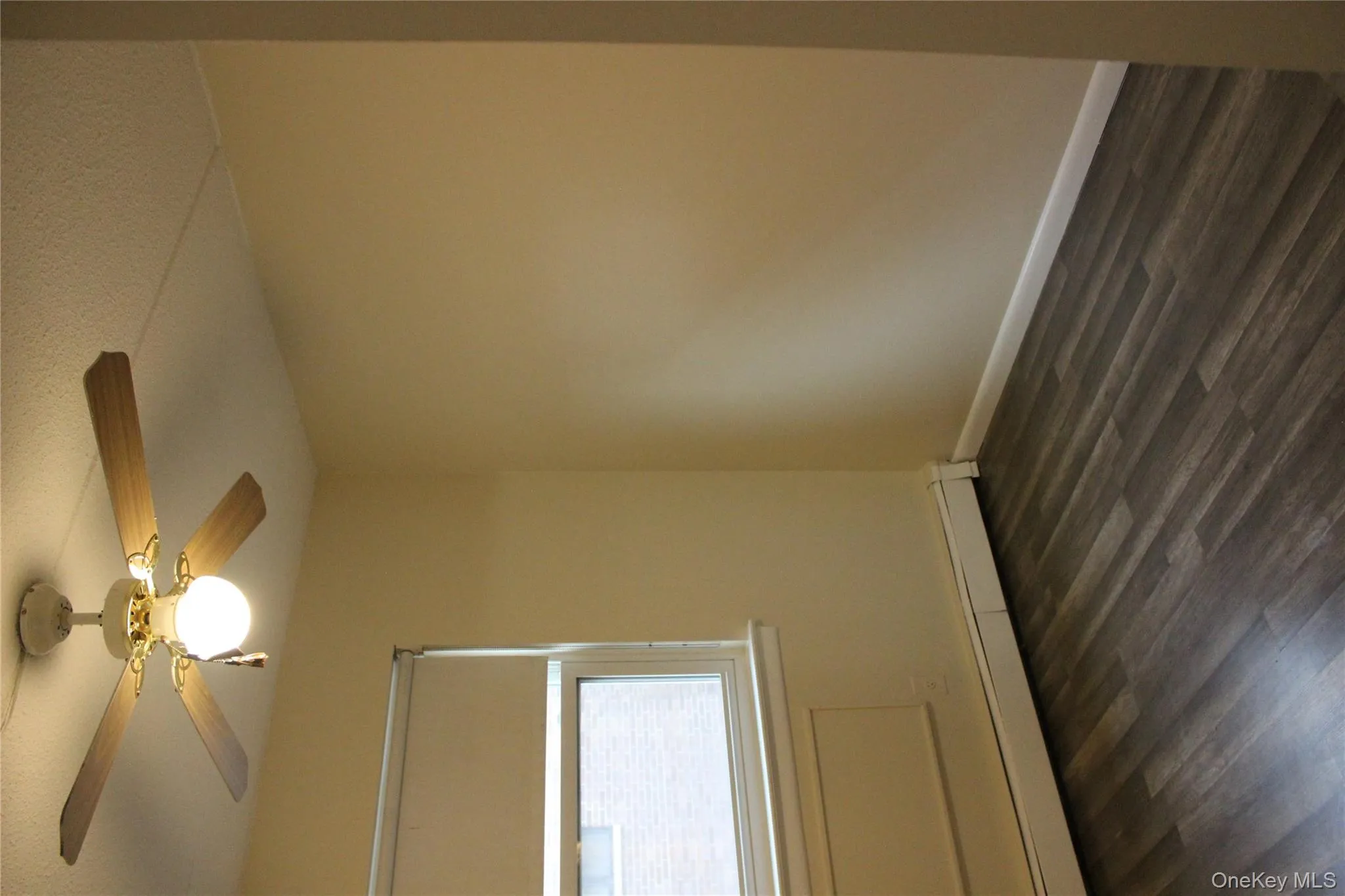 1468 Minford Place, New York, NY, 3 Bedrooms Bedrooms, 5 Rooms Rooms,1 BathroomBathrooms,Residential Lease,For Rent,Minford,0,972530 1468 Minford Place, New York, NY, 3 Bedrooms Bedrooms, 5 Rooms Rooms,1 BathroomBathrooms,Residential Lease,For Rent,Minford,0,972530