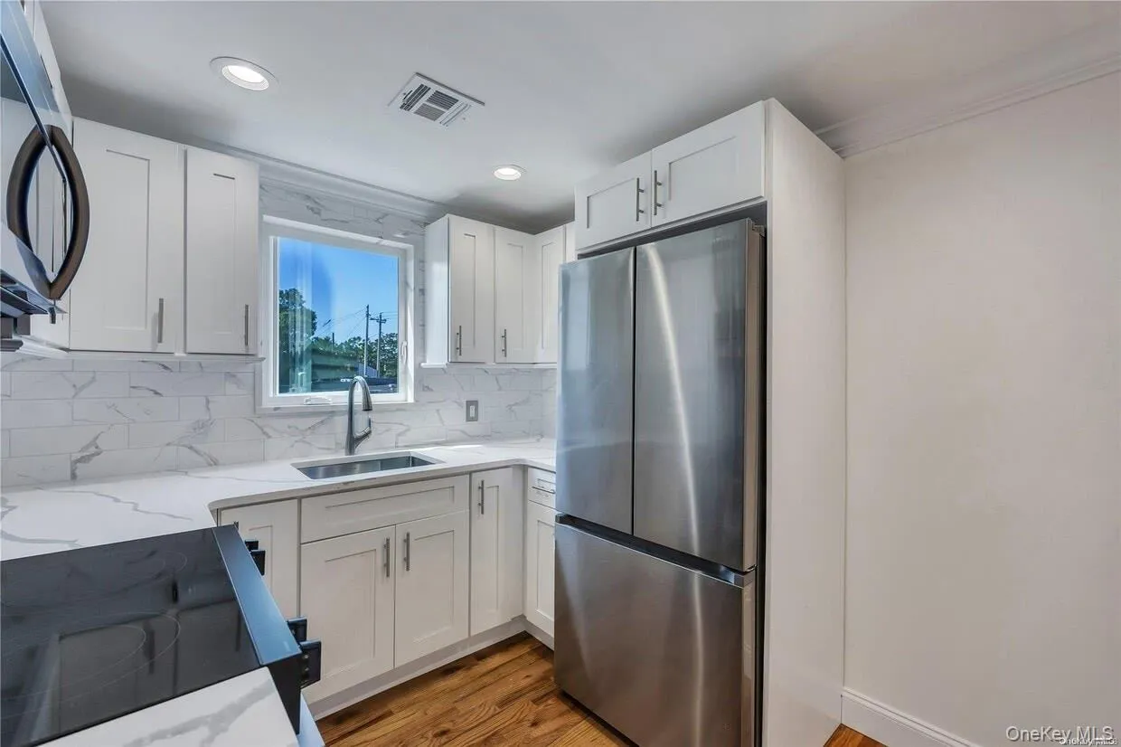 177 Waverly Avenue, Brookhaven, NY, 2 Bedrooms Bedrooms, 4 Rooms Rooms,1 BathroomBathrooms,Residential Lease,For Rent,Waverly,0,972535 177 Waverly Avenue, Brookhaven, NY, 2 Bedrooms Bedrooms, 4 Rooms Rooms,1 BathroomBathrooms,Residential Lease,For Rent,Waverly,0,972535