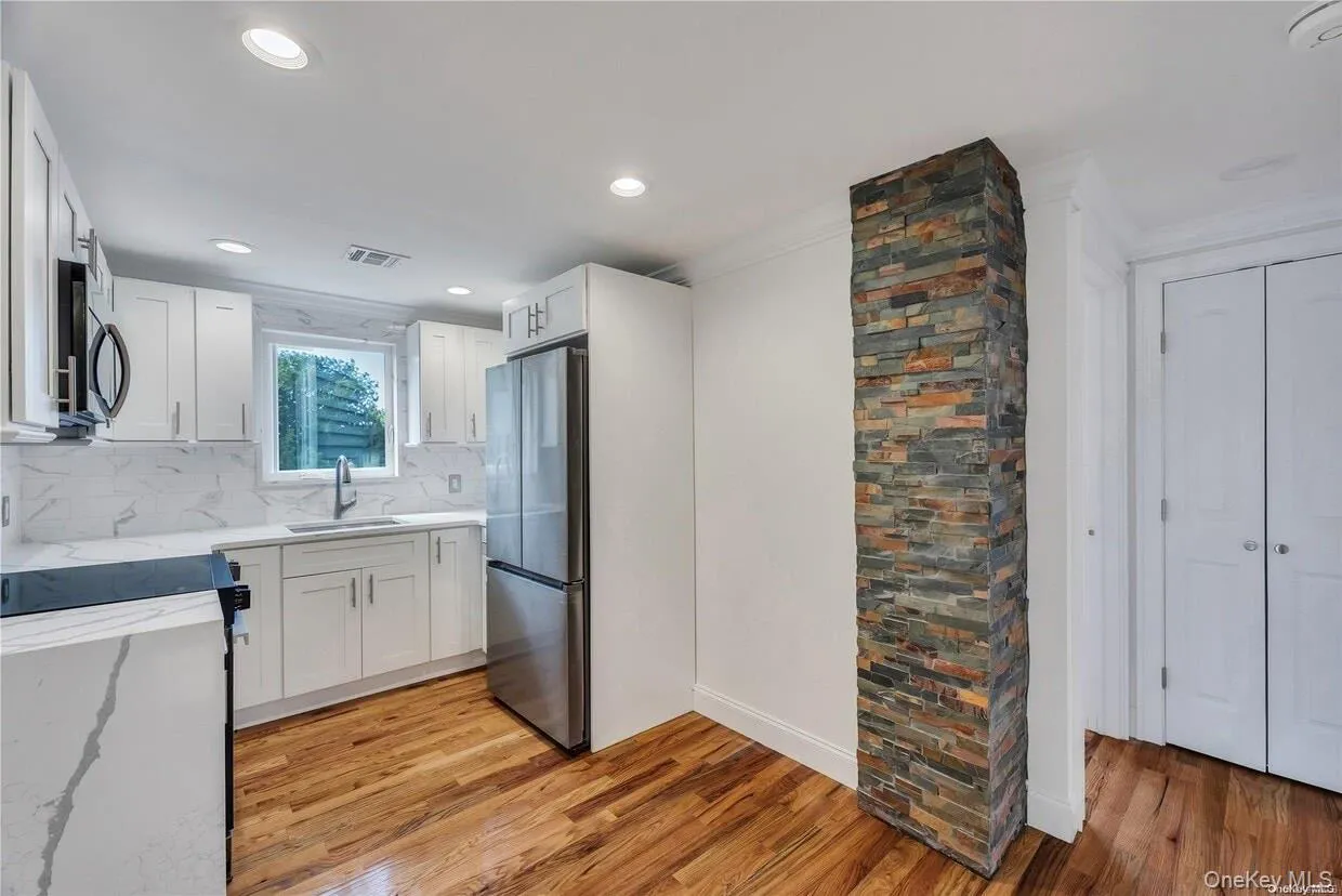 177 Waverly Avenue, Brookhaven, NY, 2 Bedrooms Bedrooms, 4 Rooms Rooms,1 BathroomBathrooms,Residential Lease,For Rent,Waverly,0,972535 177 Waverly Avenue, Brookhaven, NY, 2 Bedrooms Bedrooms, 4 Rooms Rooms,1 BathroomBathrooms,Residential Lease,For Rent,Waverly,0,972535