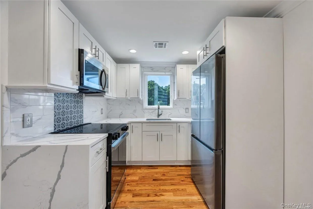 177 Waverly Avenue, Brookhaven, NY, 2 Bedrooms Bedrooms, 4 Rooms Rooms,1 BathroomBathrooms,Residential Lease,For Rent,Waverly,0,972535 177 Waverly Avenue, Brookhaven, NY, 2 Bedrooms Bedrooms, 4 Rooms Rooms,1 BathroomBathrooms,Residential Lease,For Rent,Waverly,0,972535